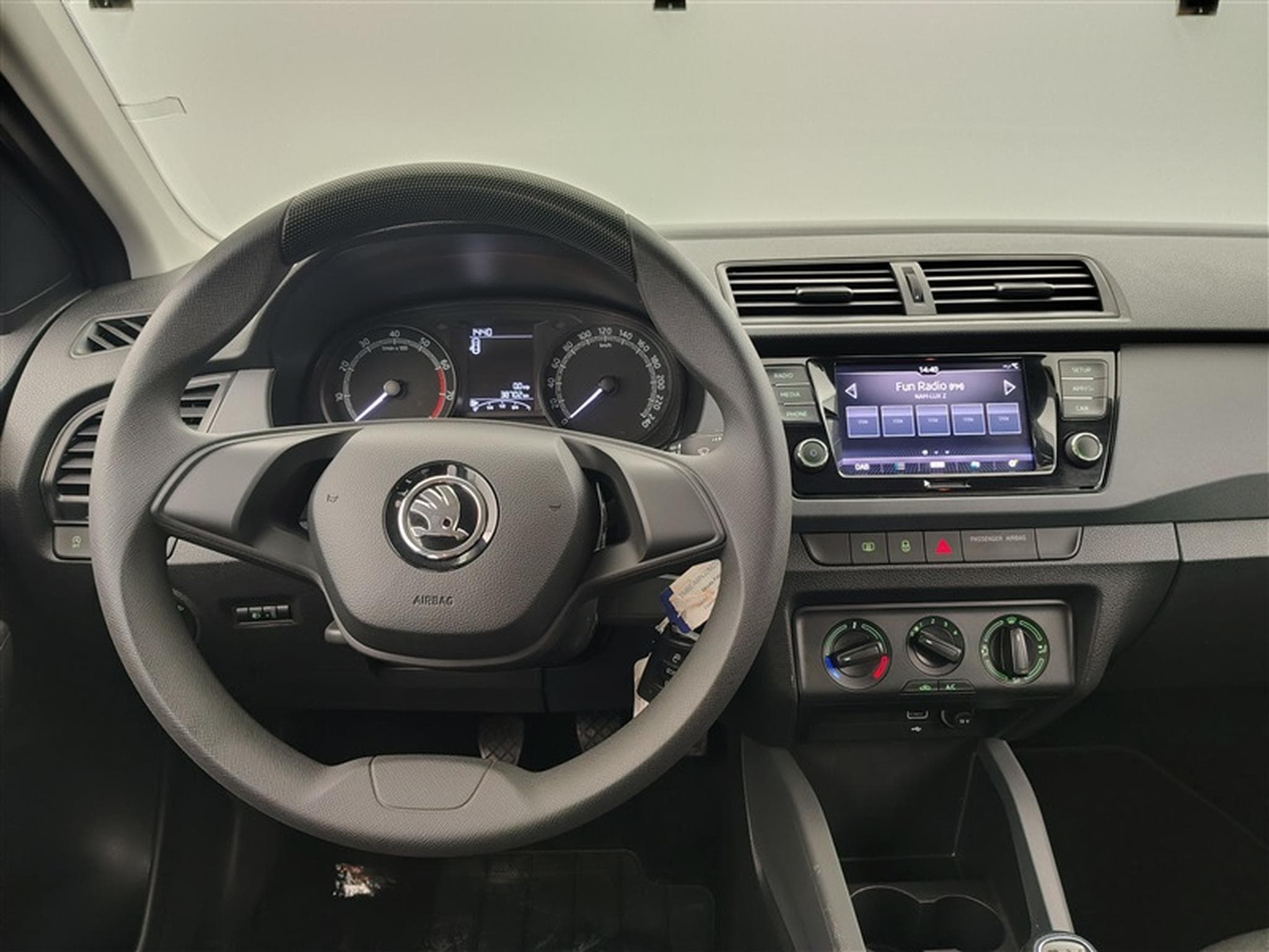 Skoda Fabia 1.0i Active (2021) - Photo 8
