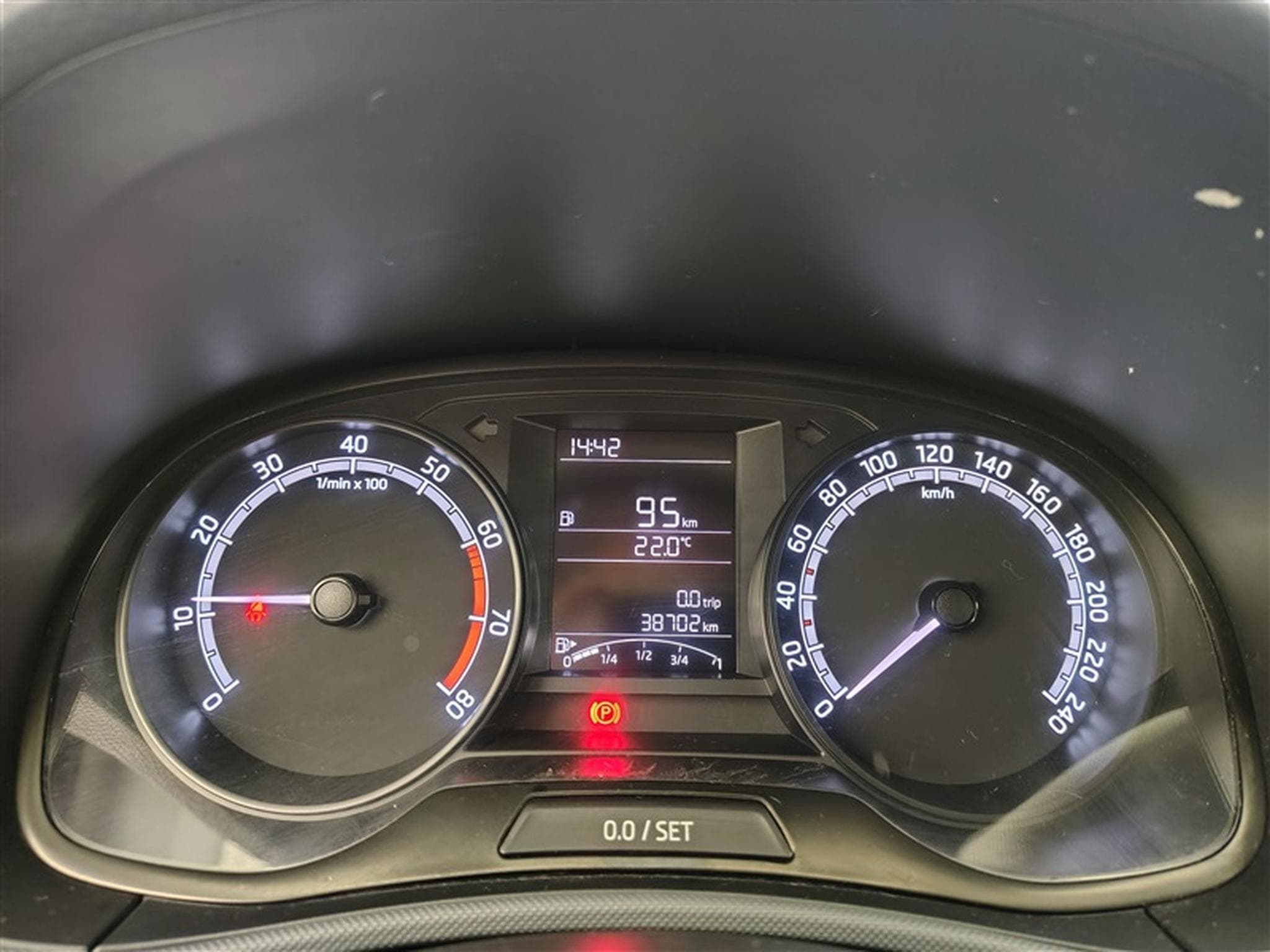 Skoda Fabia 1.0i Active (2021) - Photo 9