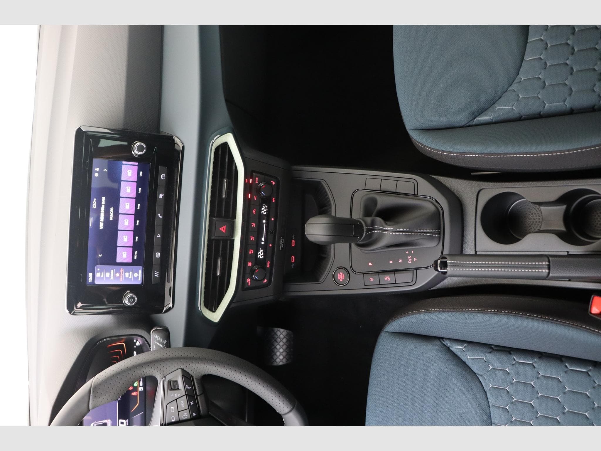 Seat Arona Play Plus (2026) - Photo 12