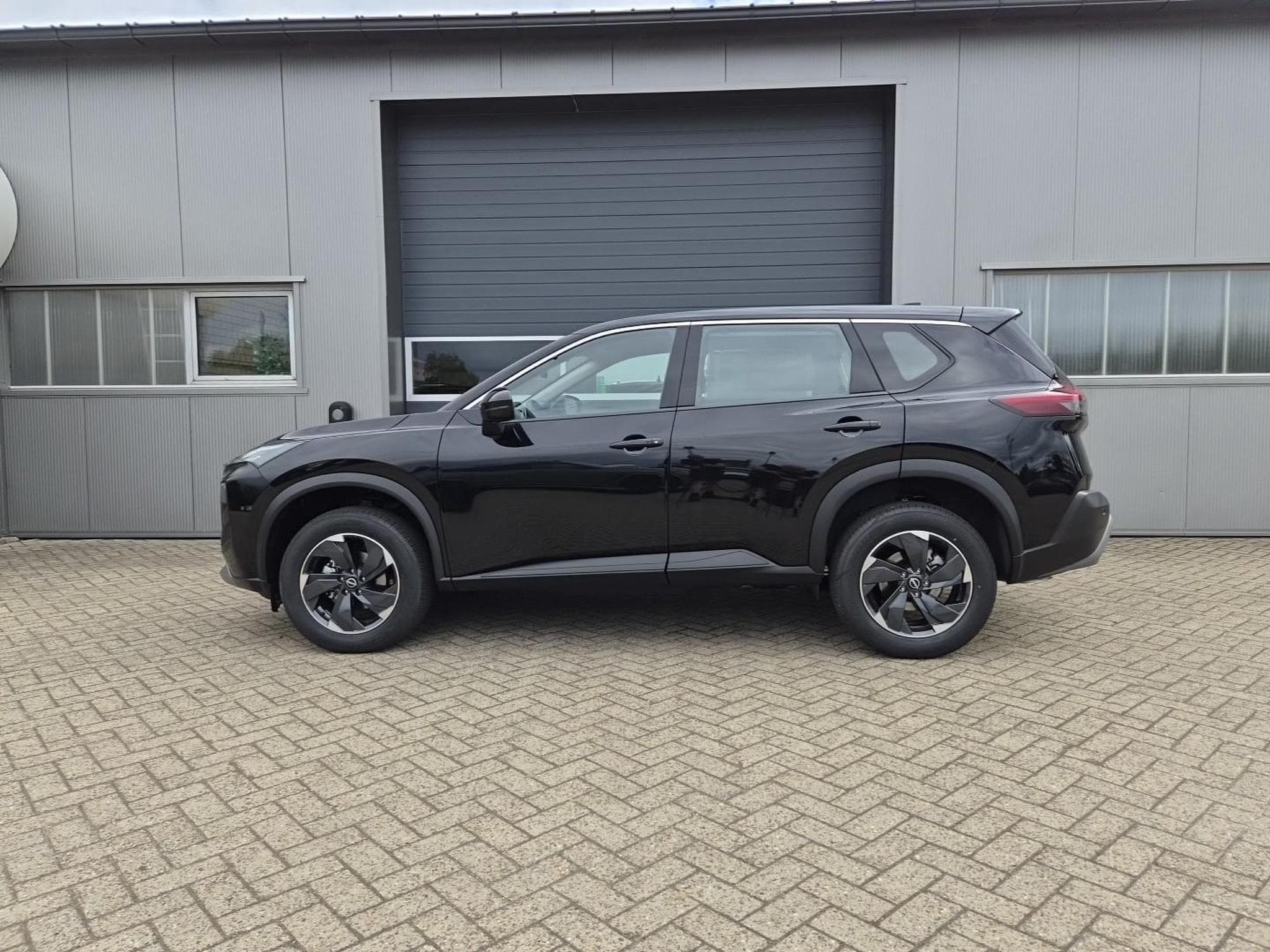 Nissan X-Trail Acenta (2026) - Photo 2
