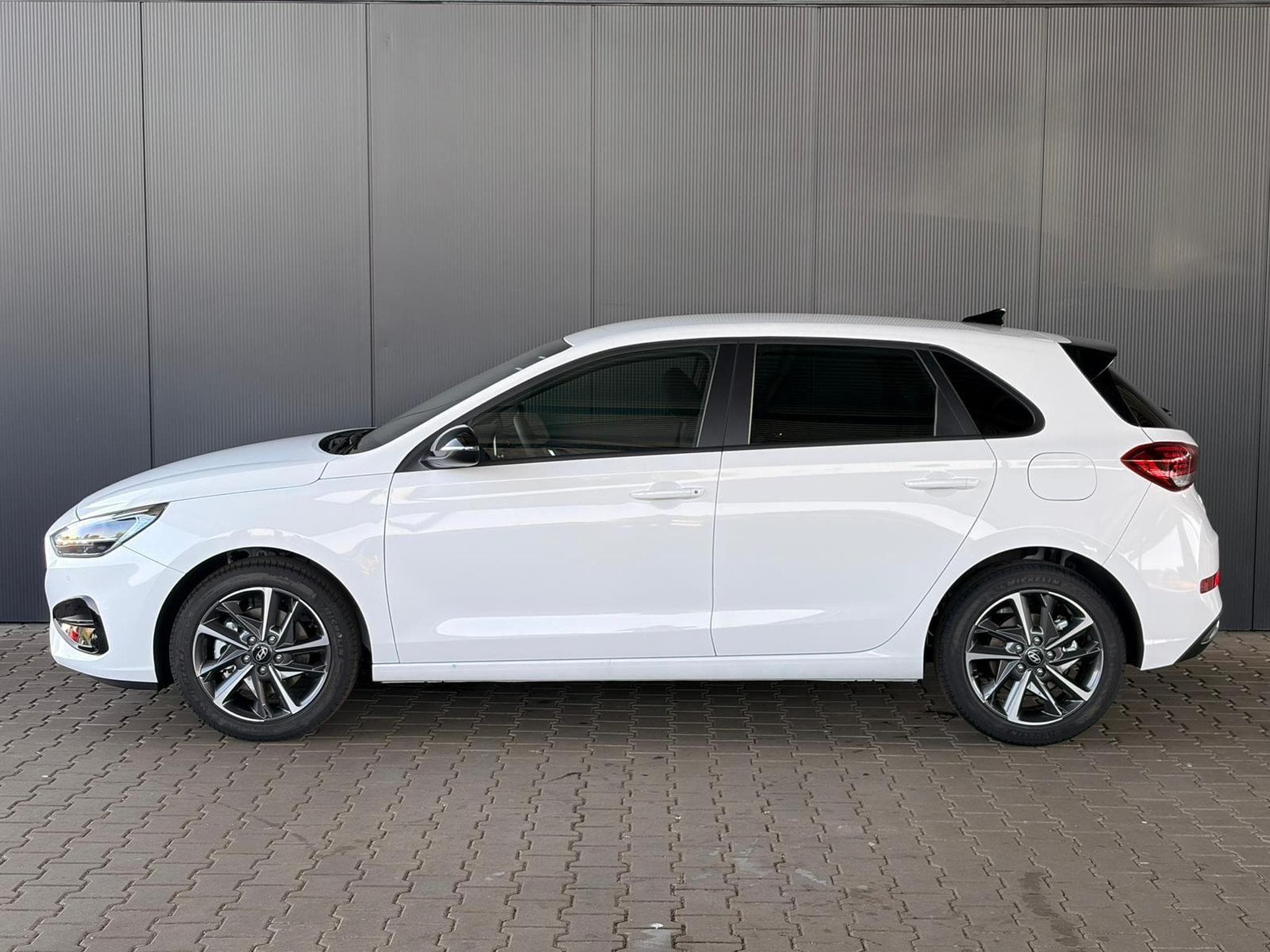Hyundai i30 Comfort Plus (2025) - Photo 2