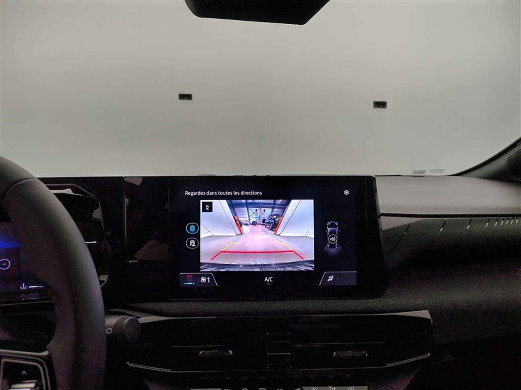 Renault Clio 1.2 TCe 115cv Evolution CARPLAY / FULL LED / CAMERA (2026) - Photo 17