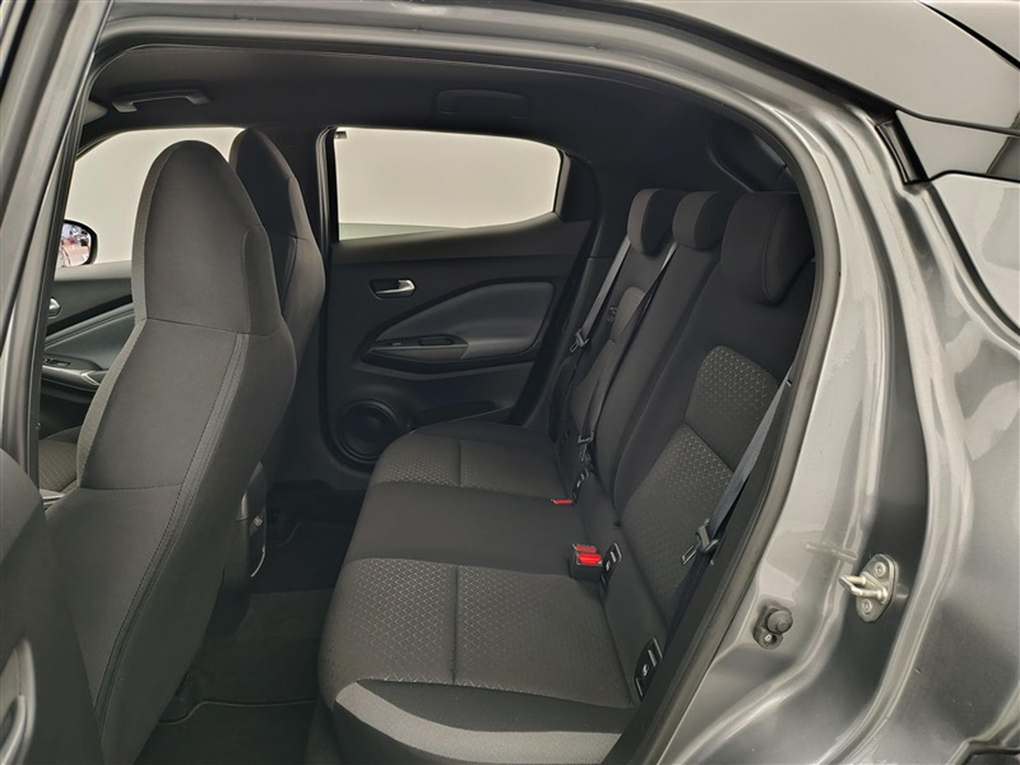 Nissan Juke 1.0 DIG-T 2WD N-Design (EU6AP) (2021) - Photo 13