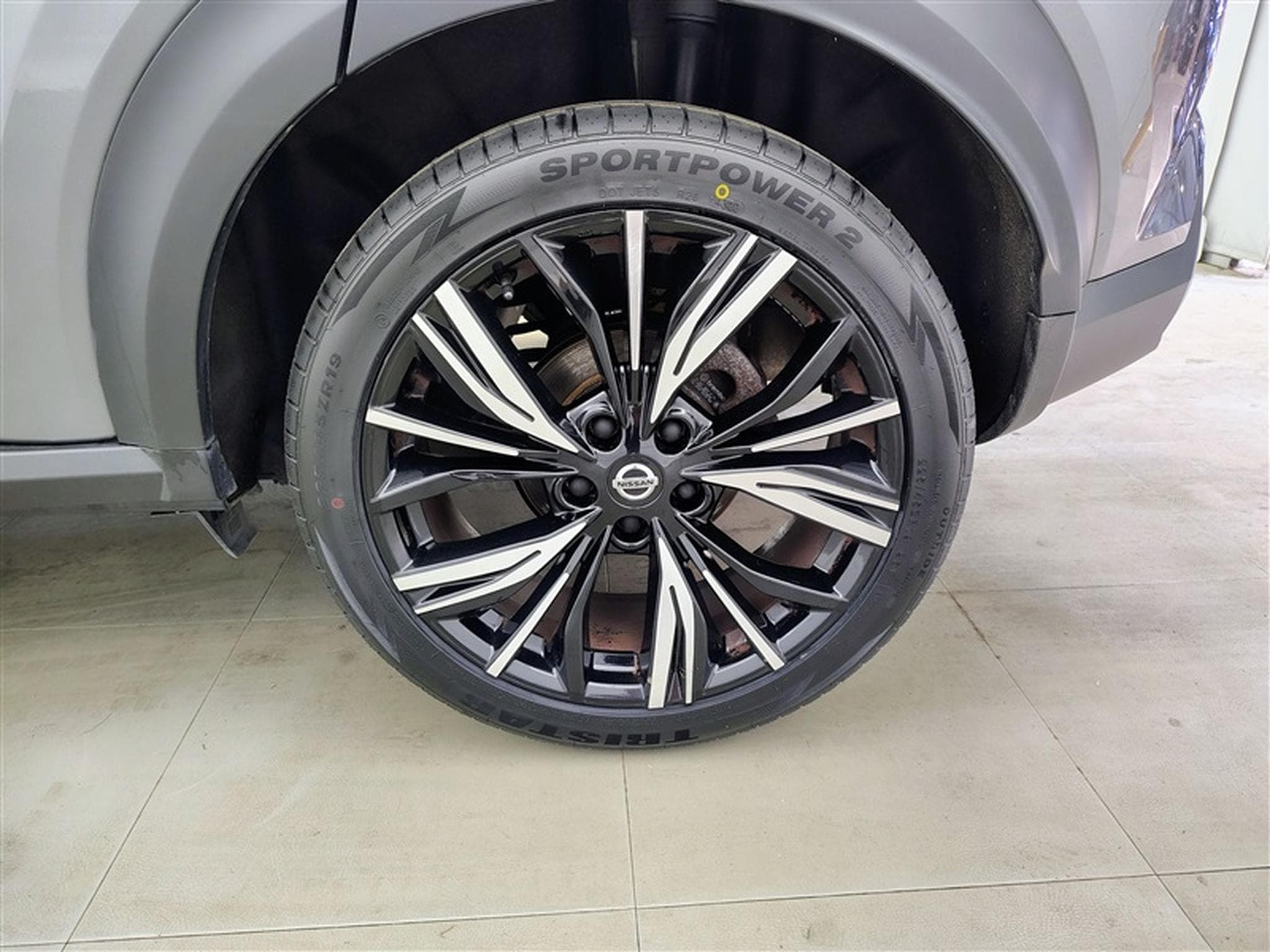 Nissan Juke 1.0 DIG-T 2WD N-Design (EU6AP) (2021) - Photo 6