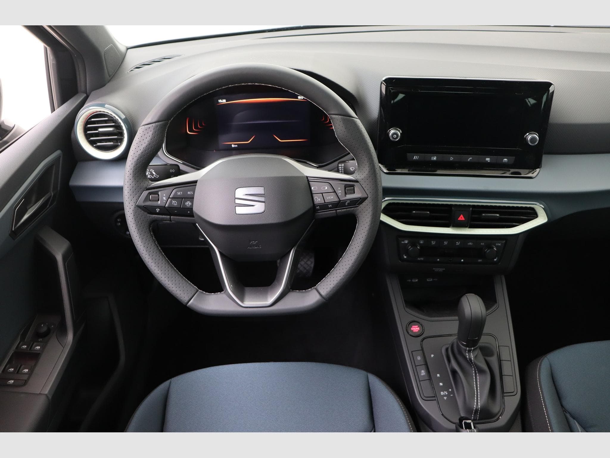 Seat Arona Play Plus (2026) - Photo 11