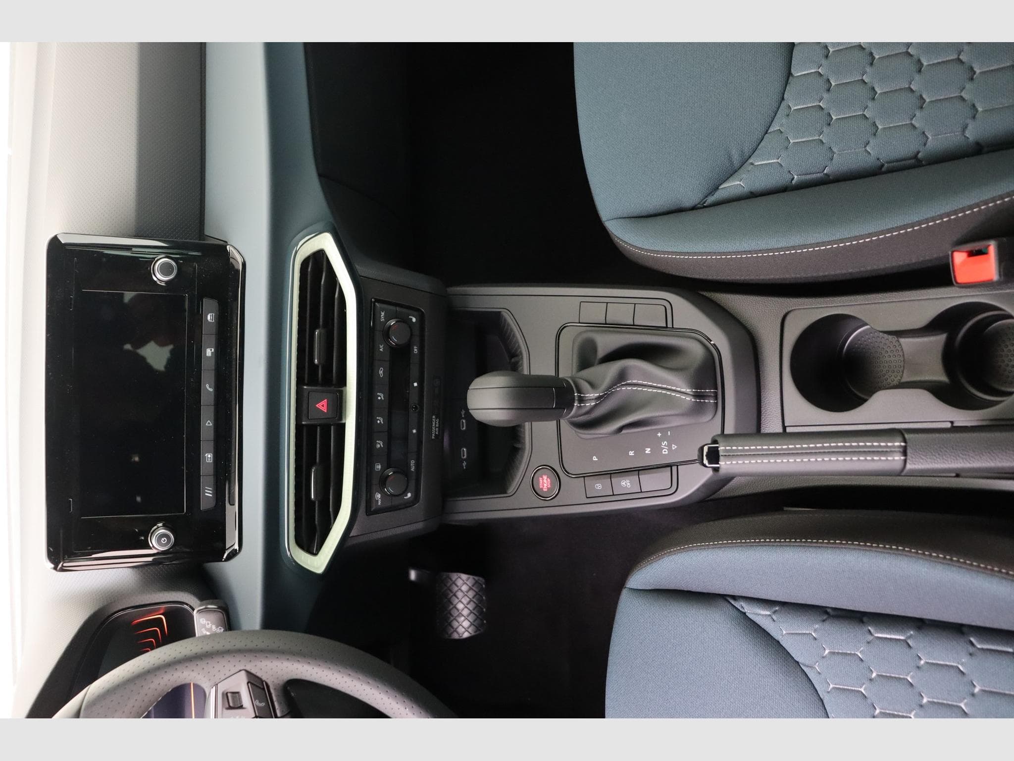 Seat Arona Play Plus (2026) - Photo 12