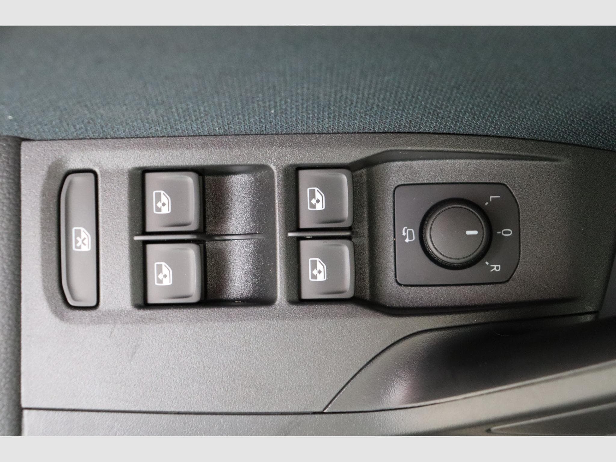 Seat Arona Play Plus (2026) - Photo 17
