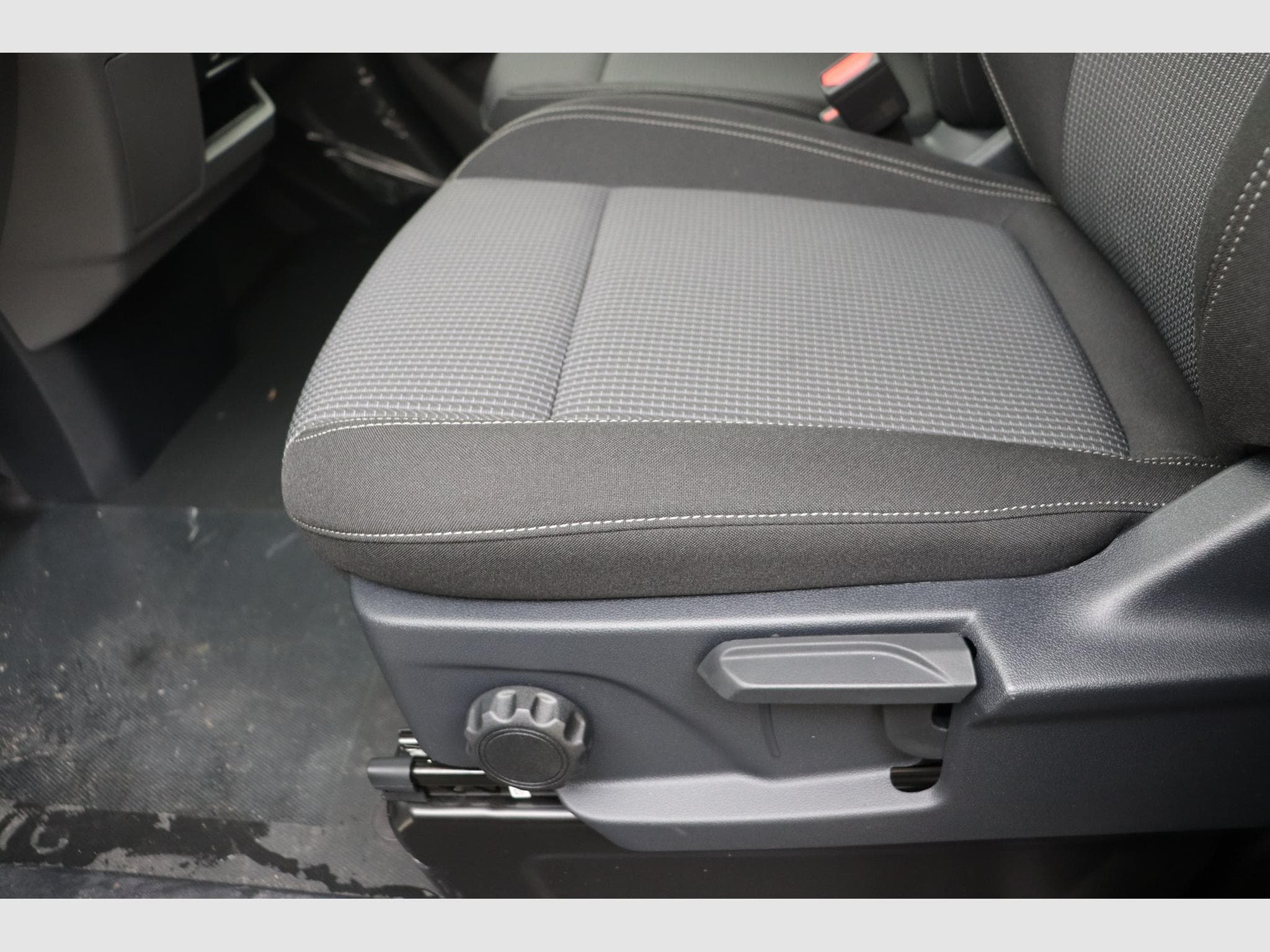 VW T6.1 T7 Fourgon 3500 mm (2026) - Photo 14