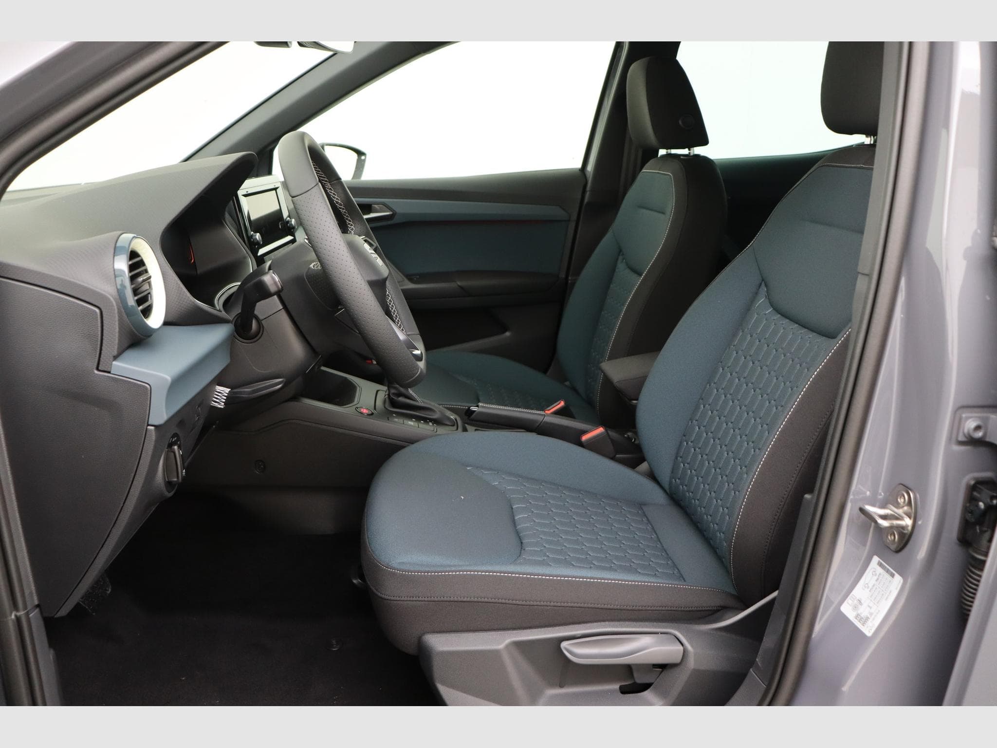 Seat Arona Play Plus (2026) - Photo 13