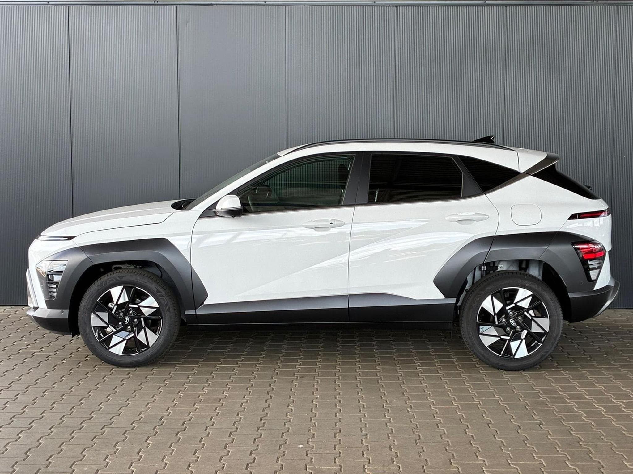 Hyundai Kona Comfort Plus (2025) - Photo 2