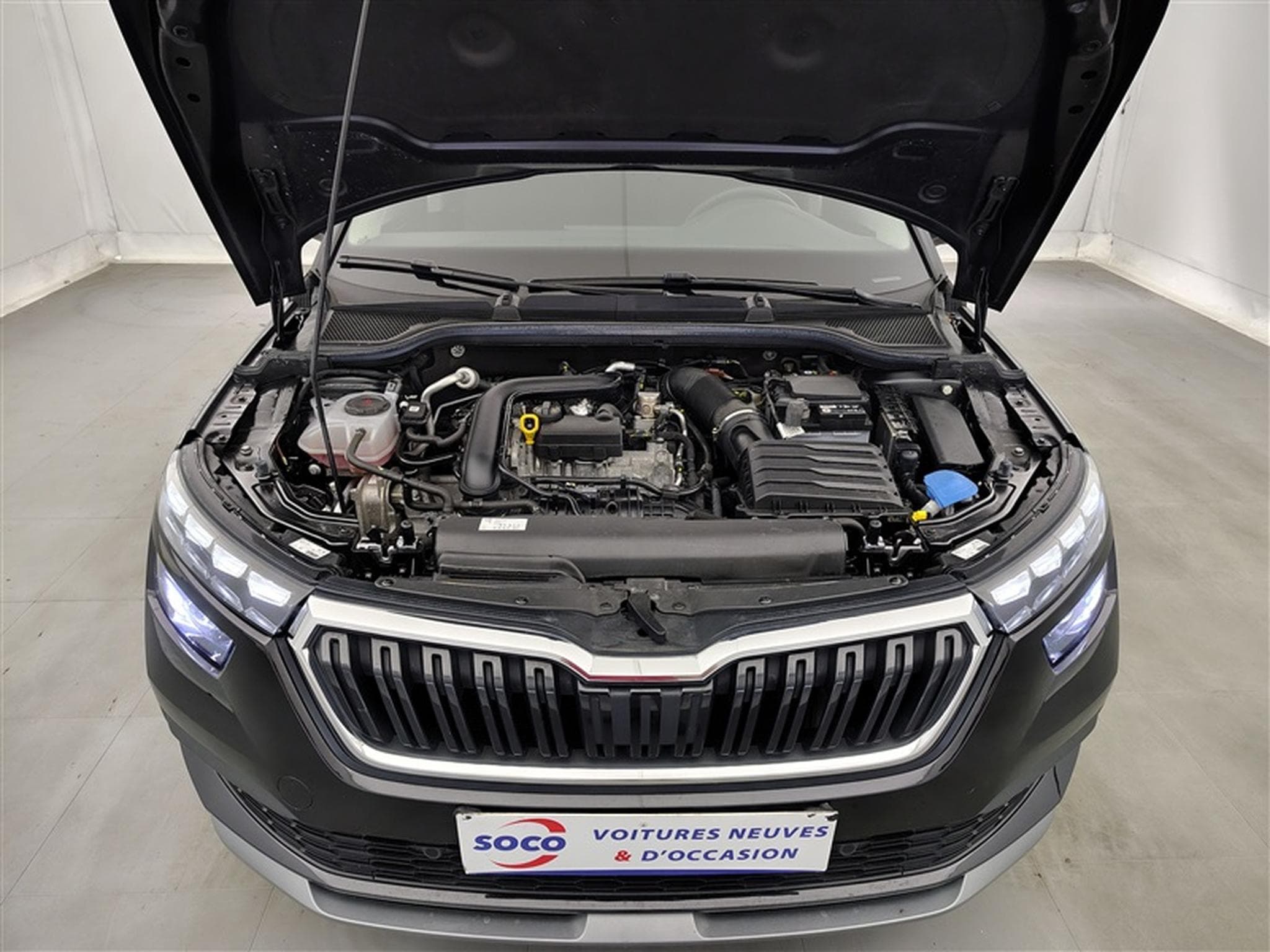 Skoda Kamiq 1.0 TSI 110cv DSG Ambition NAVI / FULL LED / CARPLAY (2024) - Photo 19