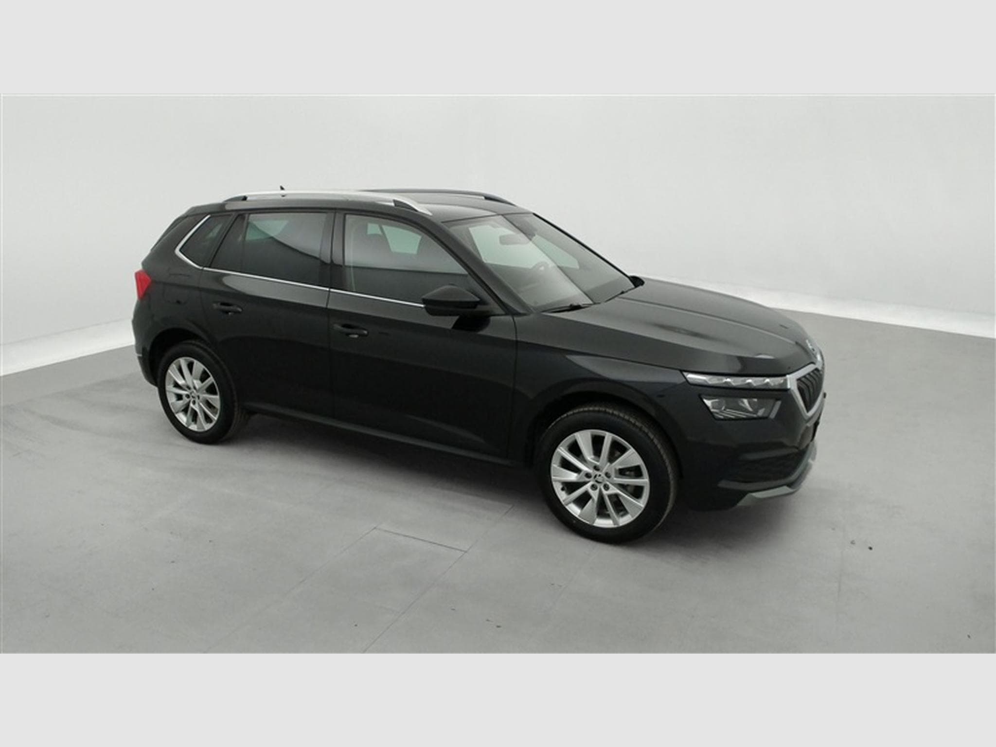 Skoda Kamiq 1.0 TSI 110cv DSG Ambition NAVI / FULL LED / CARPLAY (2024) - Photo 23