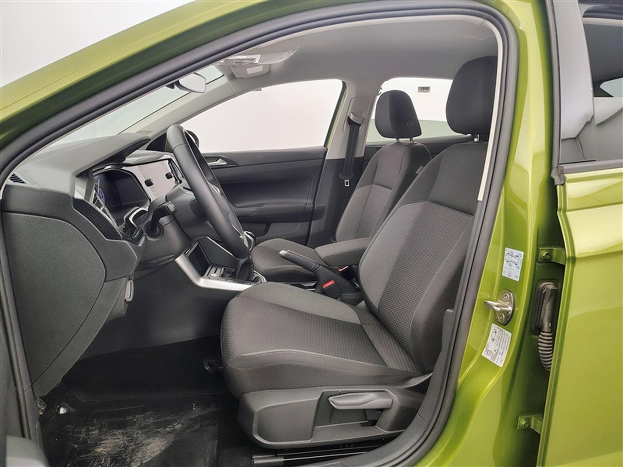 VW Taigo 1.0 TSI 95cv Style CARPLAY / FULL LED / CAMERA / JA (2025) - Photo 7