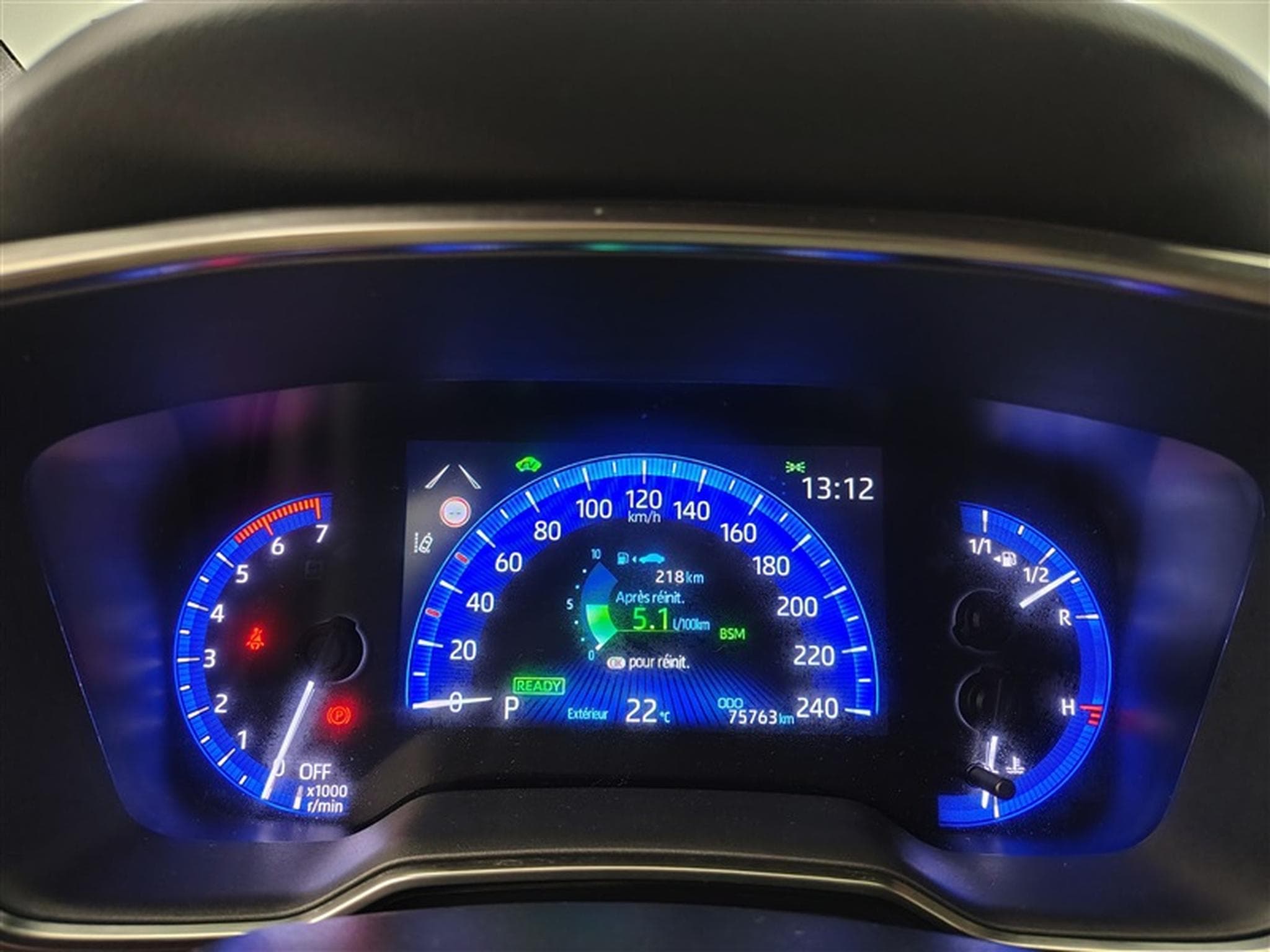 Toyota Corolla 1.8 Hybrid Style e-CVT CLIM/NAVI/CAMERA (2023) - Photo 10