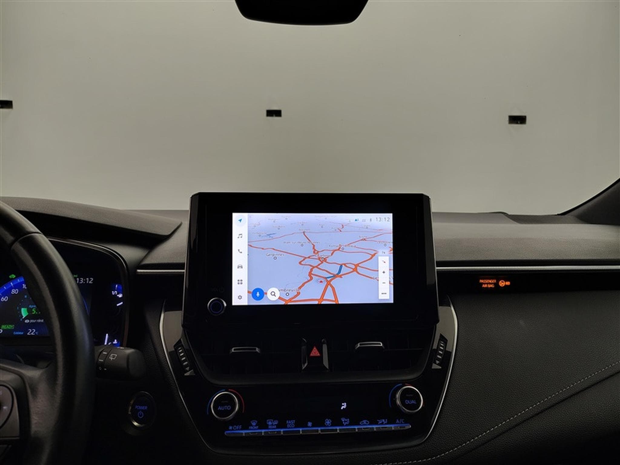 Toyota Corolla 1.8 Hybrid Style e-CVT CLIM/NAVI/CAMERA (2023) - Photo 11