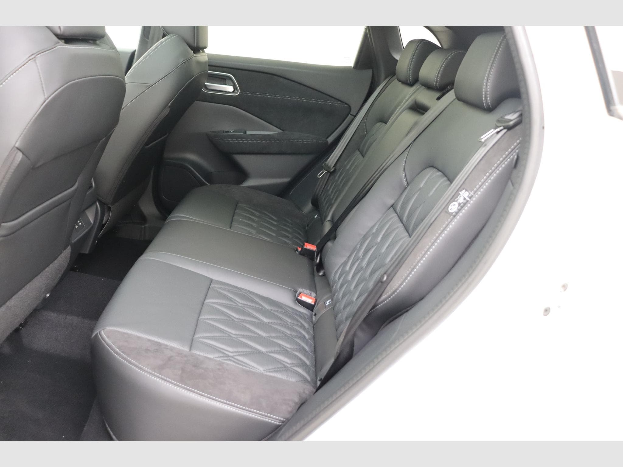 Nissan Qashqai Tekna Plus 2Tone (2026) - Photo 13