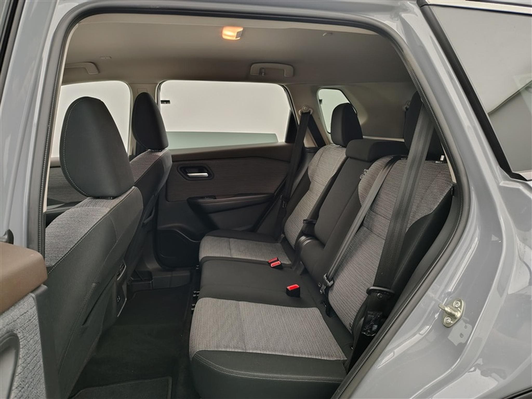 Nissan X-Trail 1.5 DIG-T 2WD N-Connecta 7pl. DCT NAVI / FULL LED (2023) - Photo 13