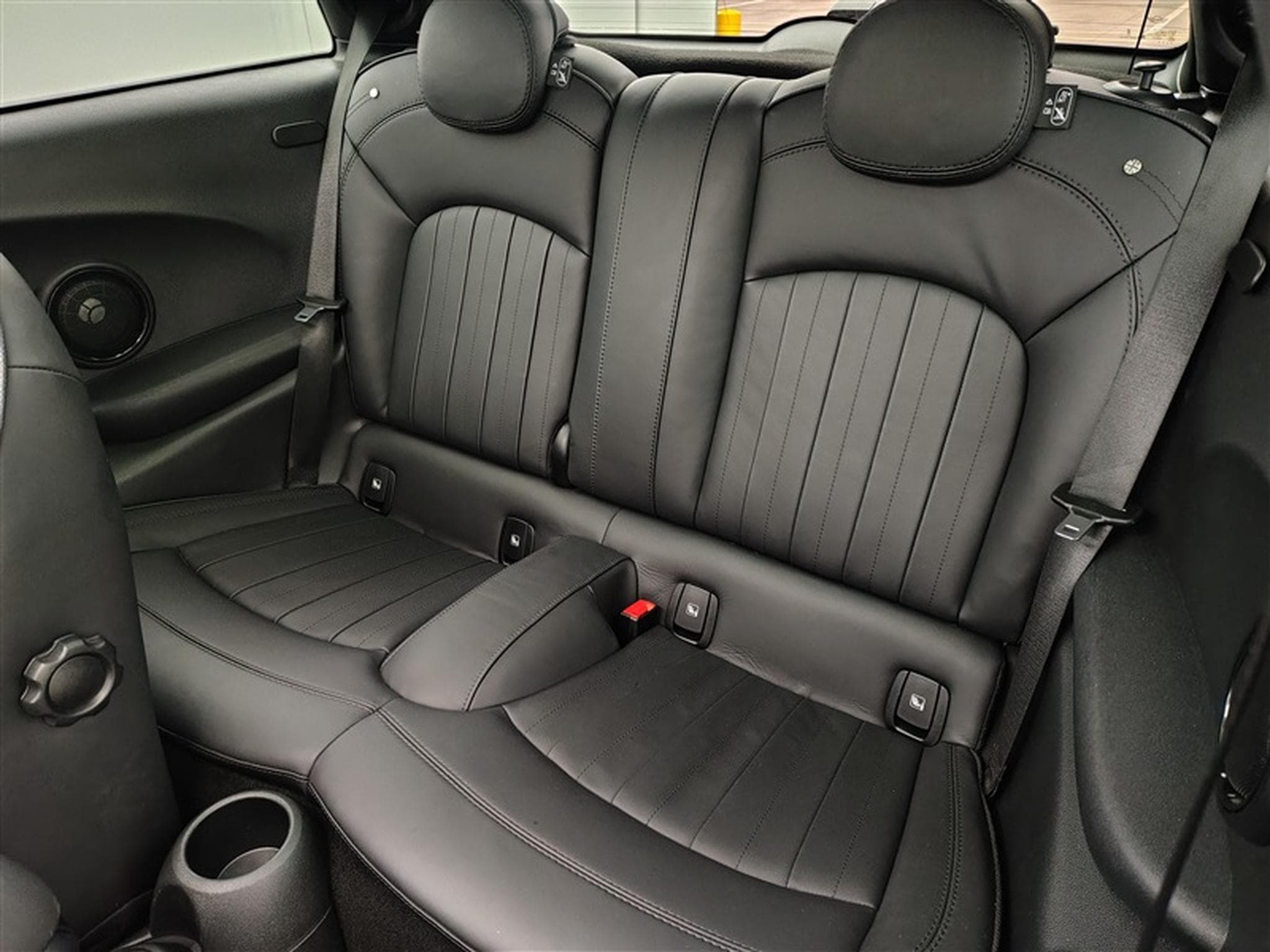 MINI Cooper NAVI / FULL LED / CUIR SPORT (2023) - Photo 13