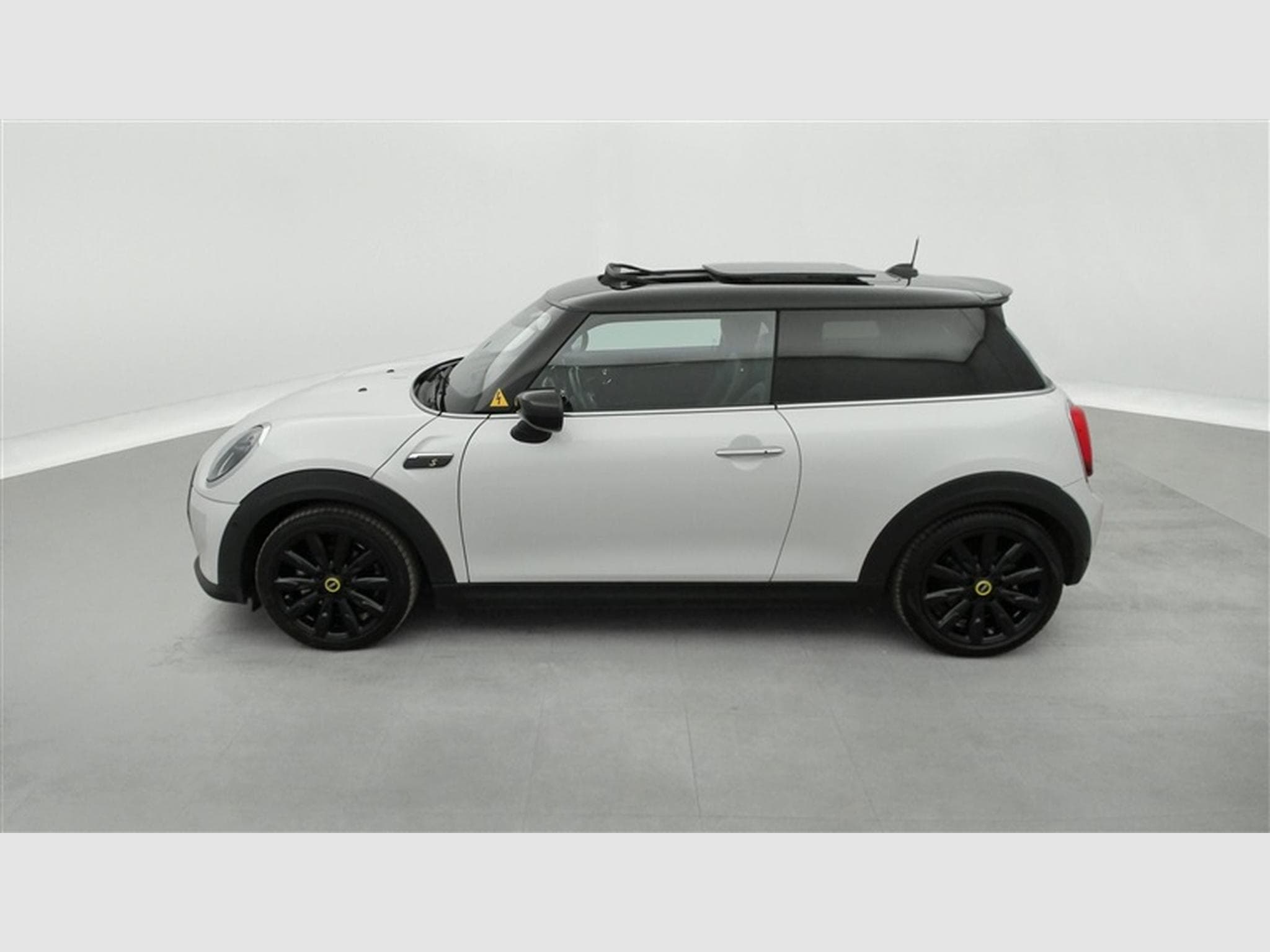 MINI Cooper NAVI / FULL LED / CUIR SPORT (2023) - Photo 3