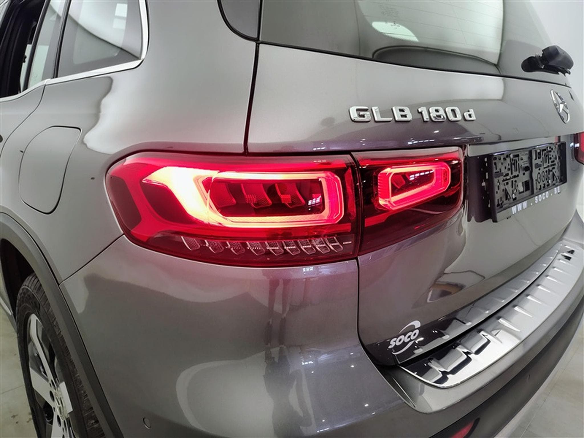 Mercedes GLB 180 d AUTOM. Luxury NAVI / CUIR SPORT / FULL LED (2022) - Photo 16