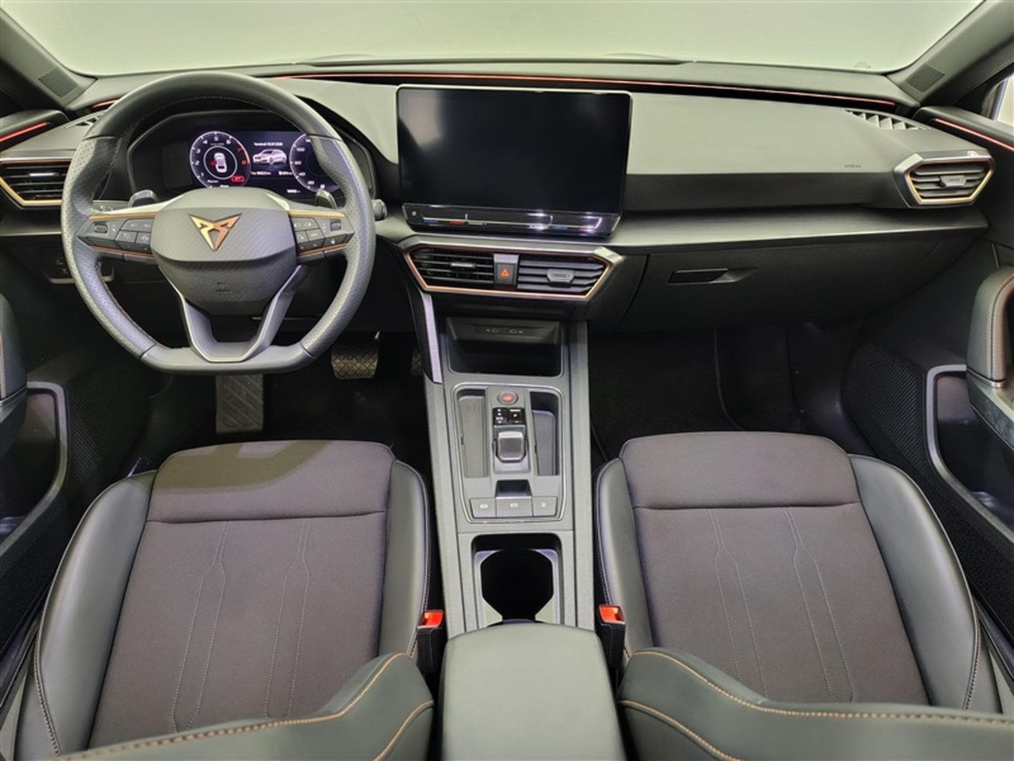 Cupra Leon 1.5 eTSI 150cv DSG  S-CUIR / NAVI / FULL LED / CARPLAY (2024) - Photo 8