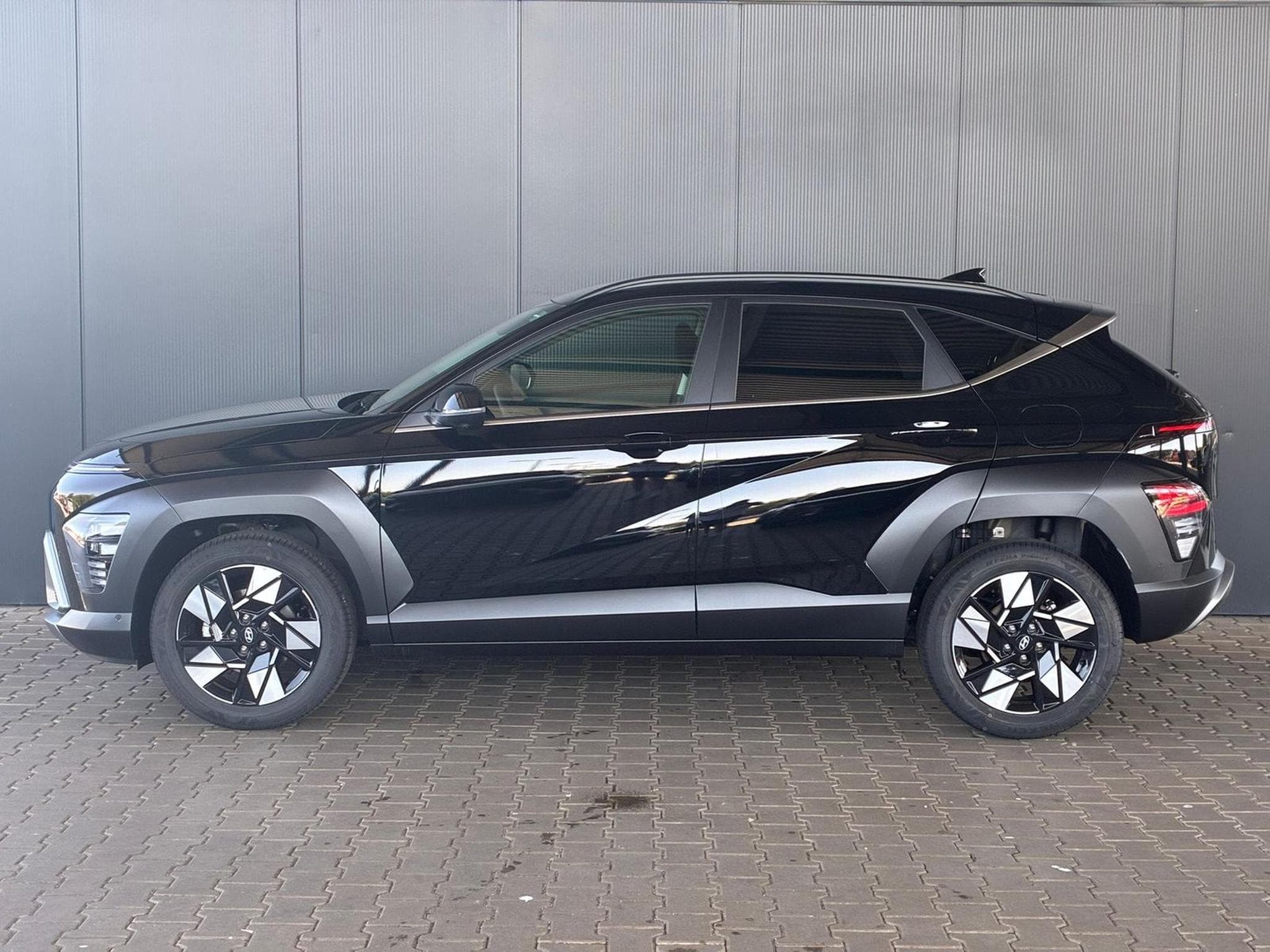Hyundai Kona Comfort Plus (2025) - Photo 2