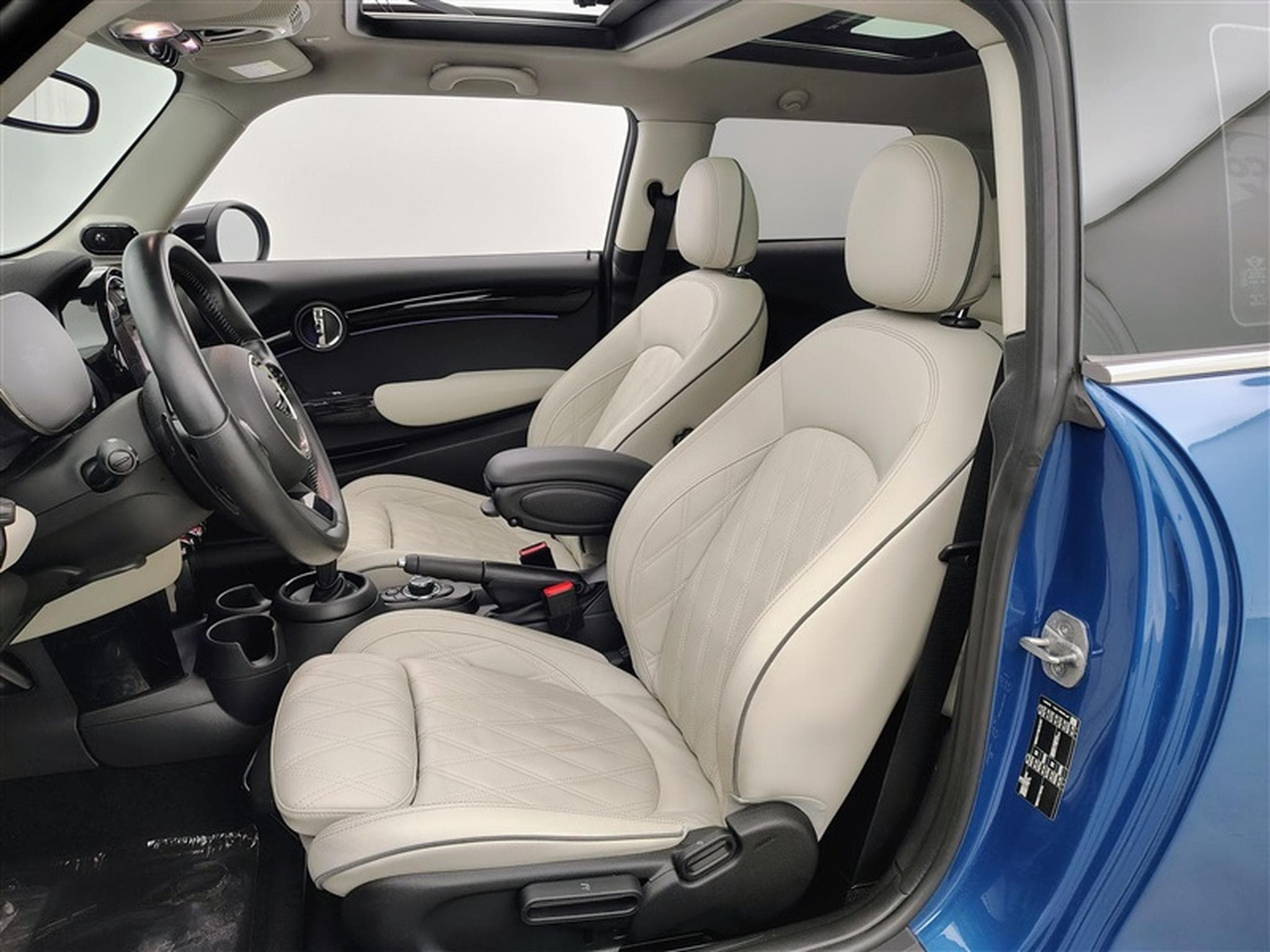 MINI Cooper 2.0i Cooper S (2022) - Photo 7