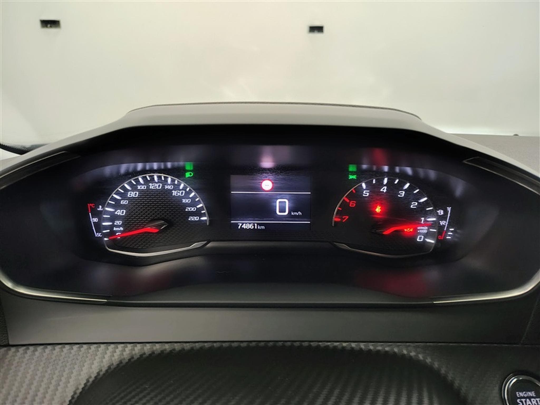 Peugeot 2008 1.5 BlueHDi Active **CAM/NAVI/CARPLAY** (2021) - Photo 10