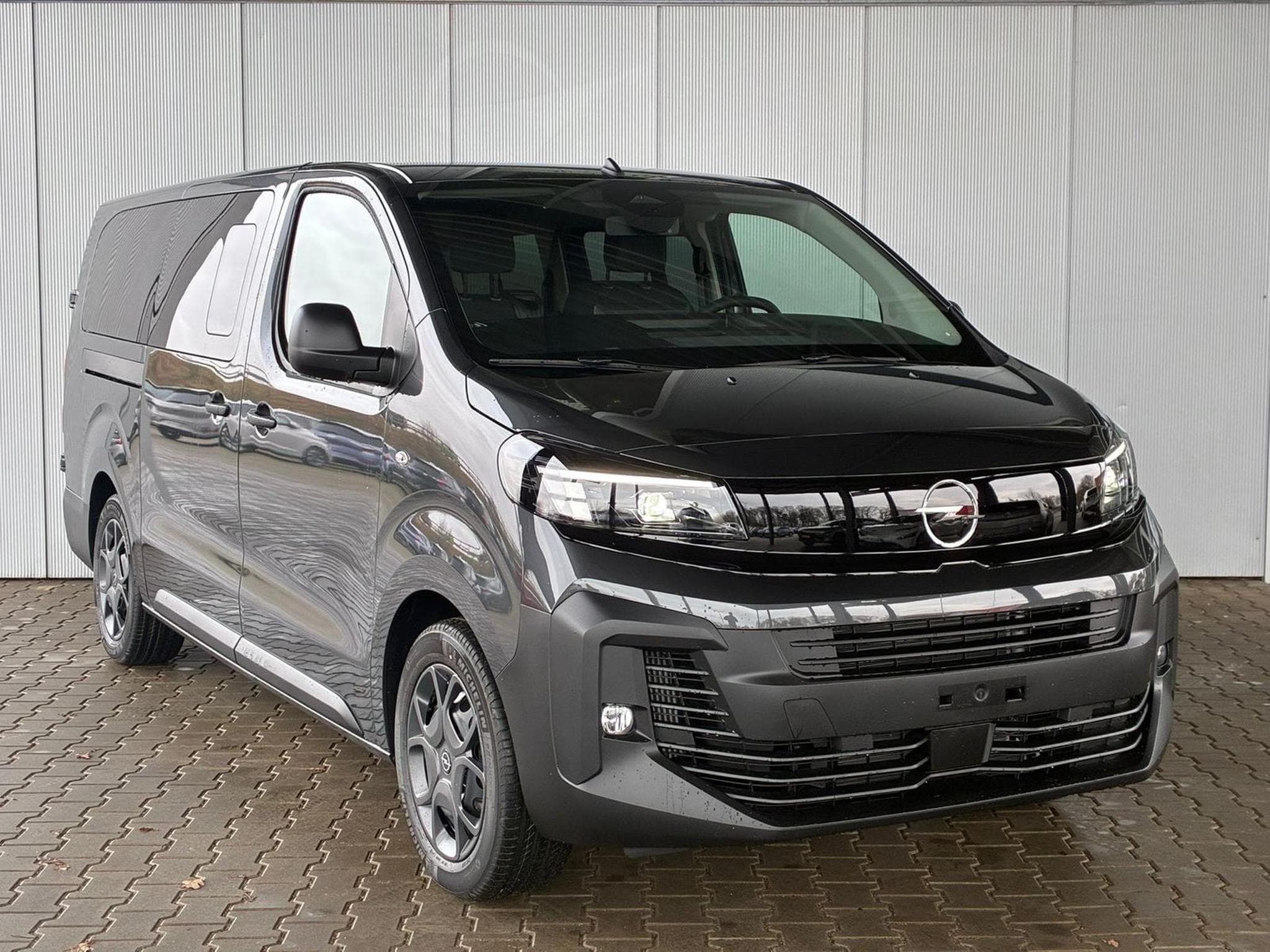 Opel Vivaro Kombi XL (2025) - Photo 4