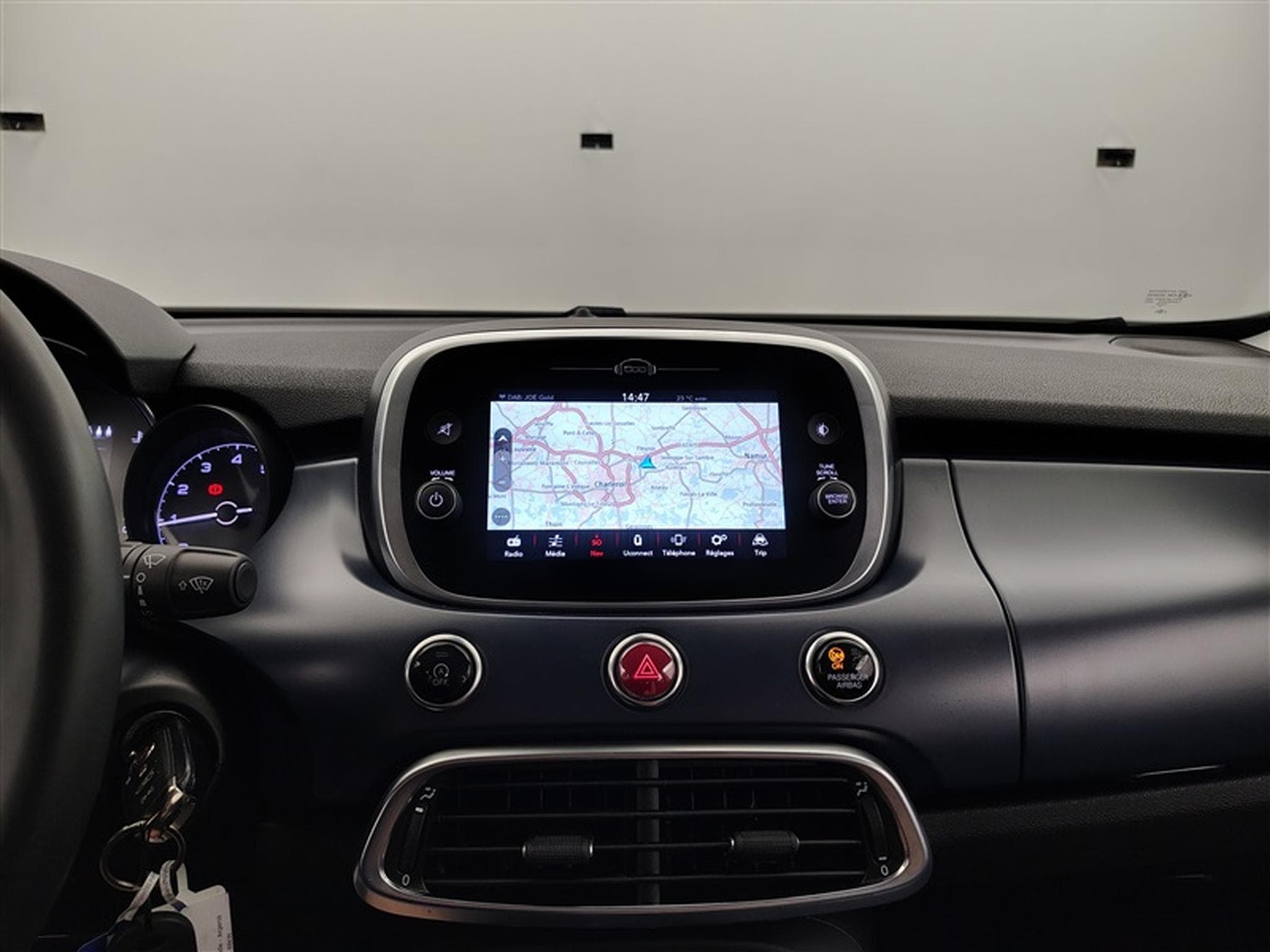 Fiat 500X 1.0 FireFly 120 NAVI / CLIM / TEL (2023) - Photo 11