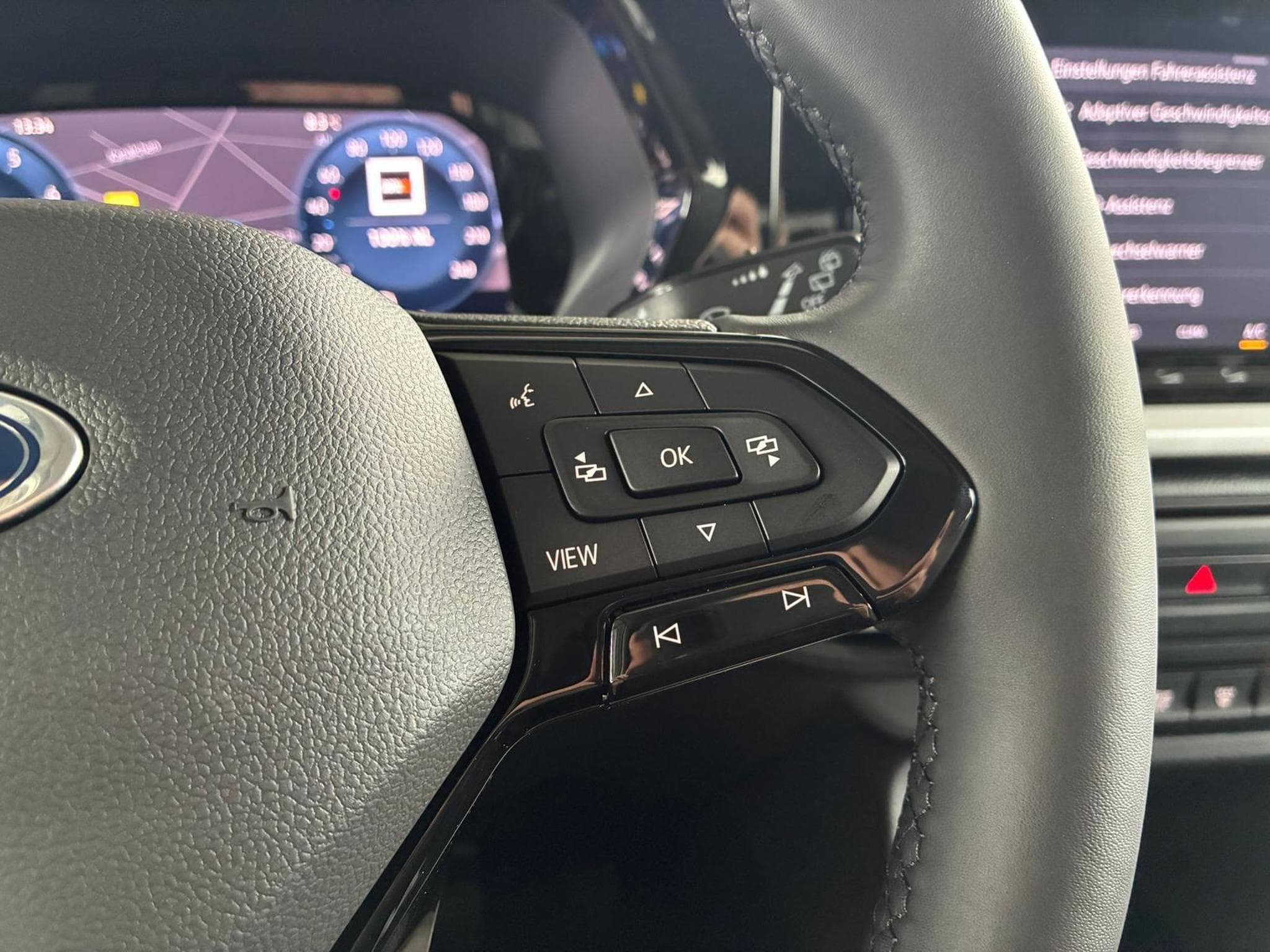 Ford Tourneo Titanium L2 (2026) - Photo 20