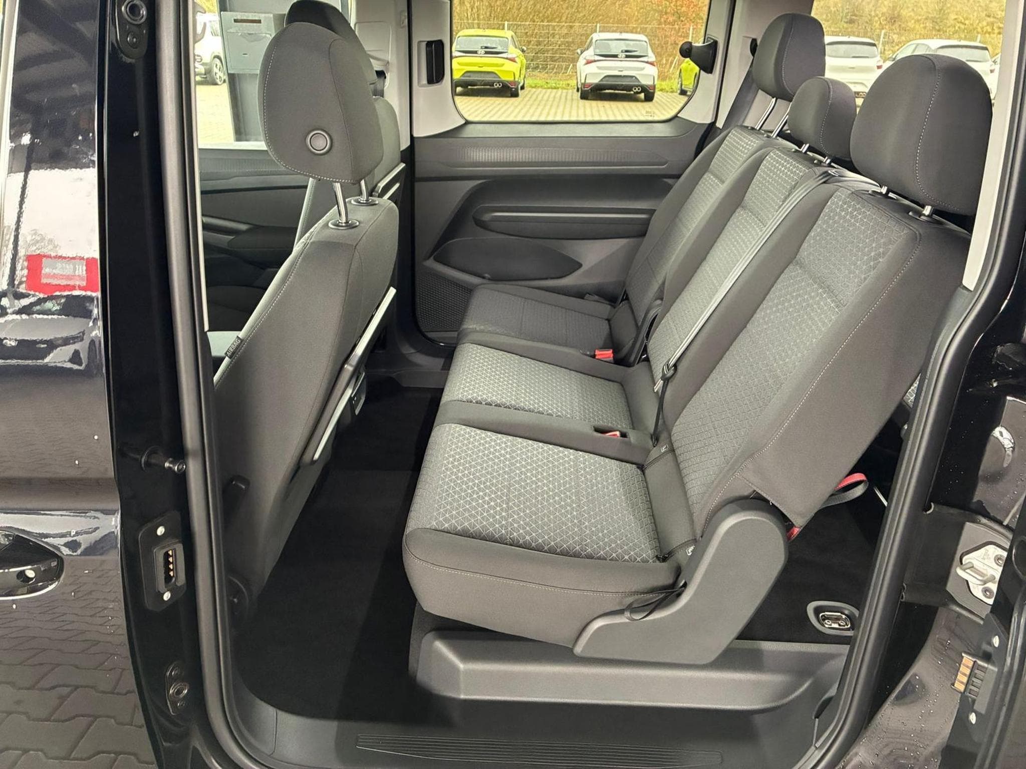 Ford Tourneo Titanium L2 (2026) - Photo 6