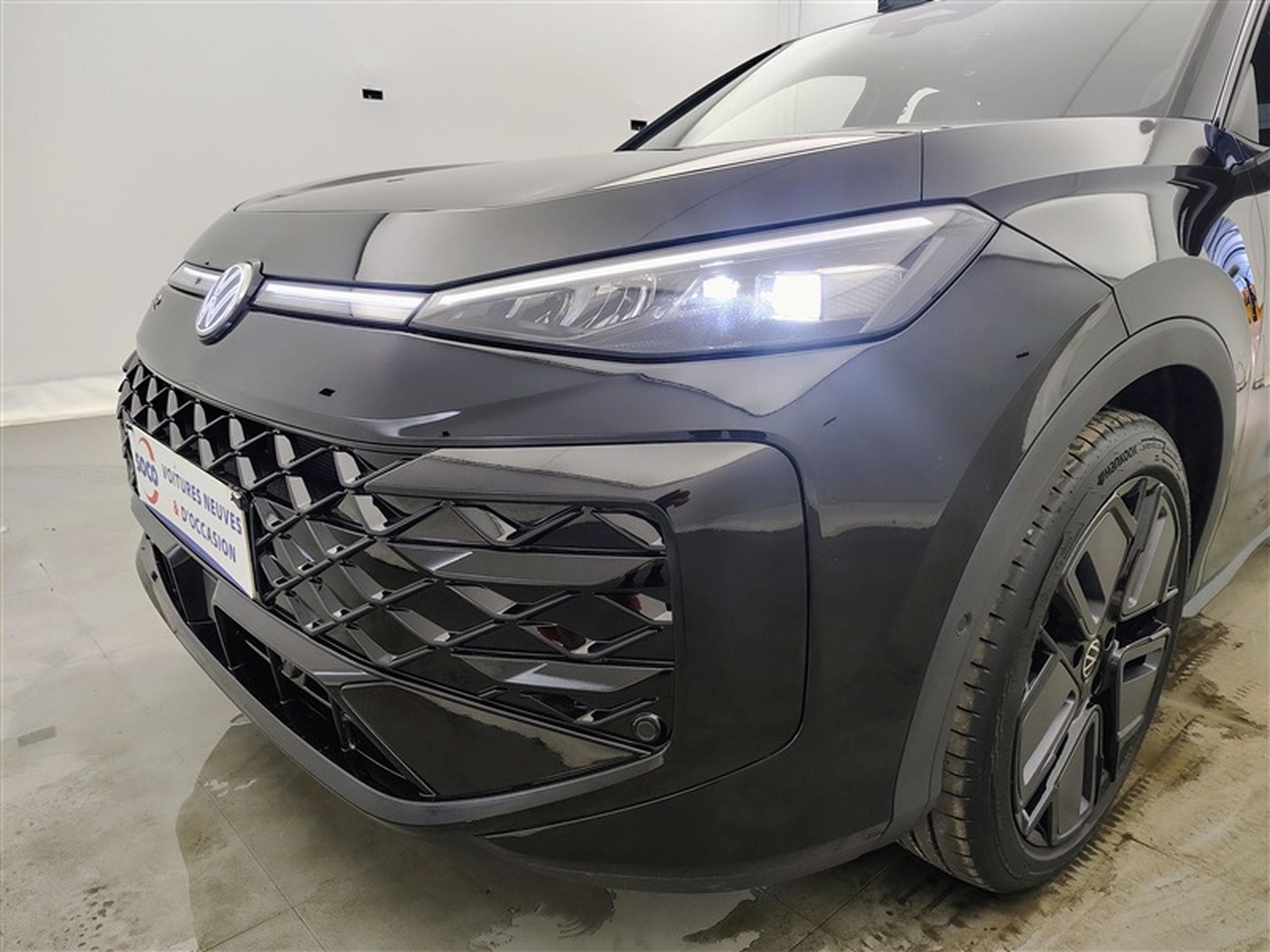 VW T-Roc 1.5 TSI 150cv DSG R-Line CARPLAY / FULL LED / PANO / CAMERA (2026) - Photo 15