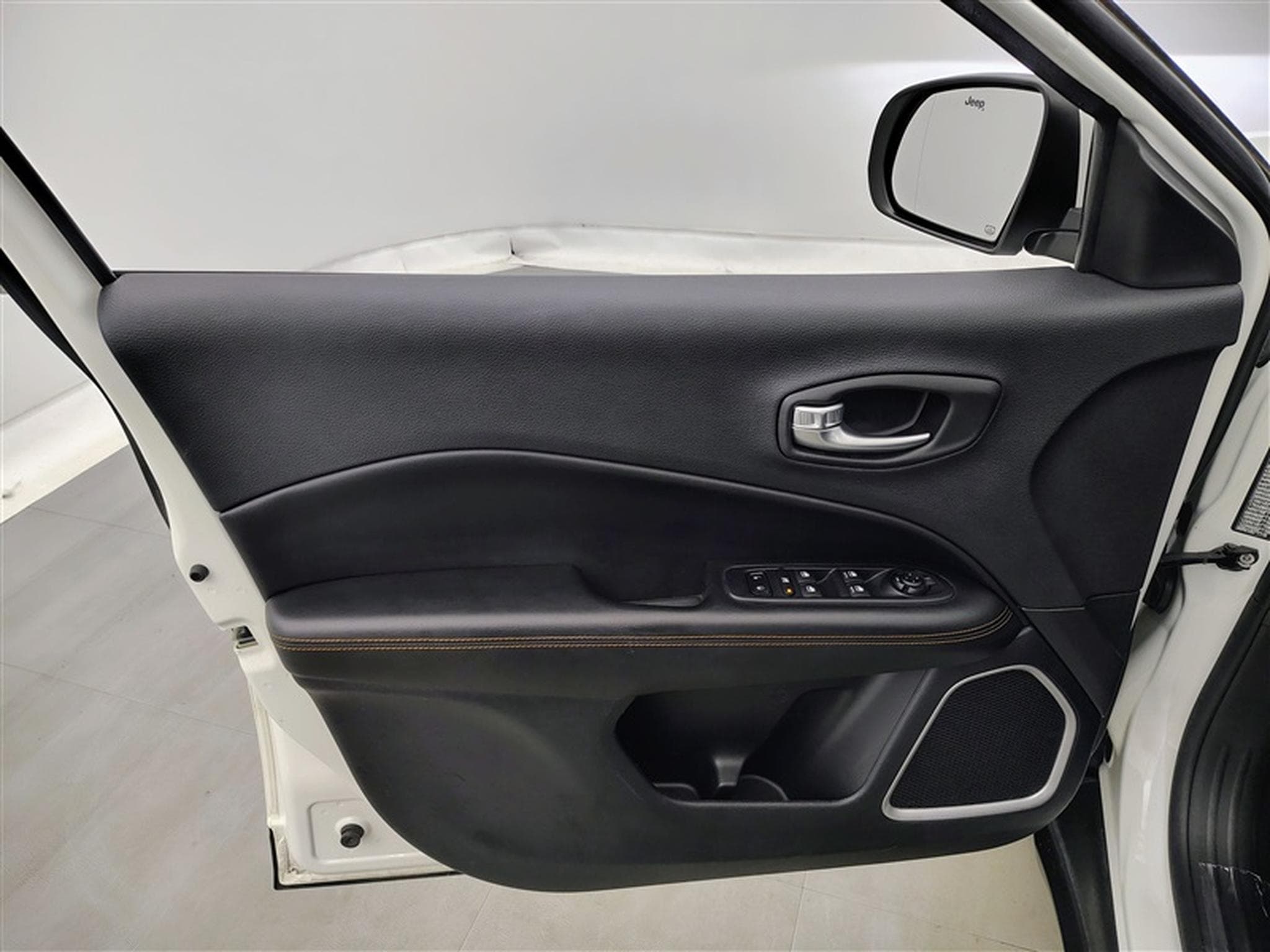 Jeep Compass 1.3 Turbo 150cv DCT Limited NAVI / TOIT PANO / FULL LED (2021) - Photo 17
