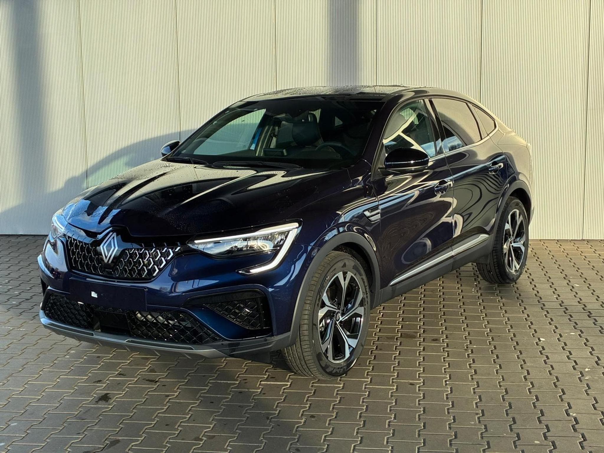 Renault Arkana Techno (2025) - Photo 1