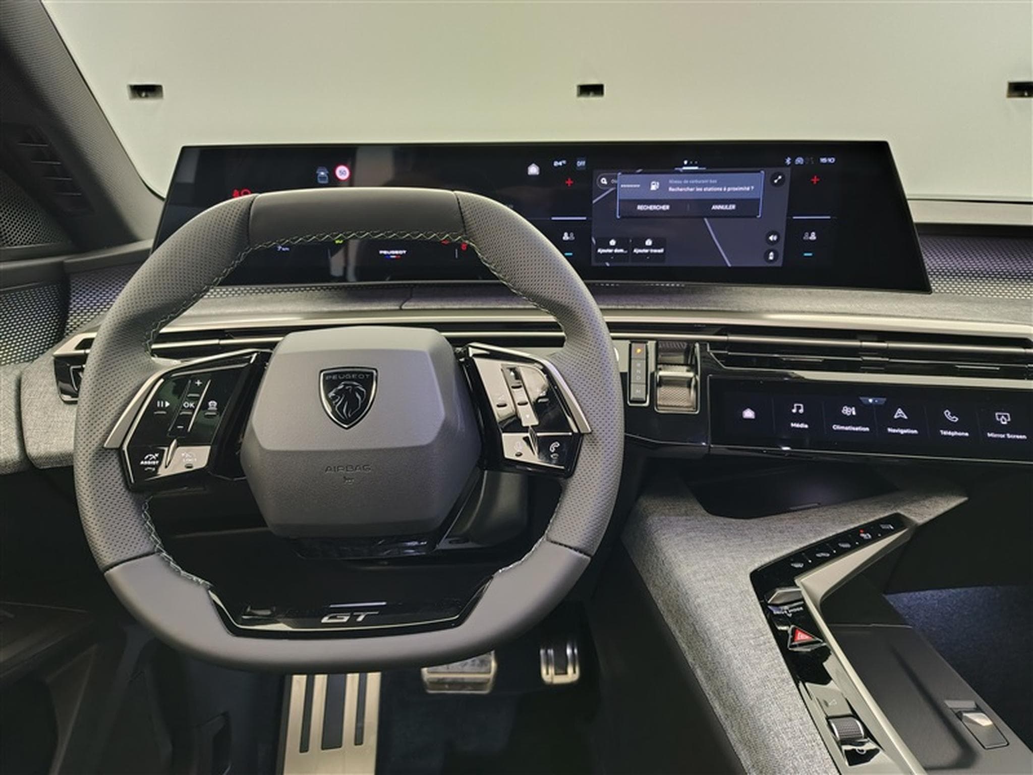 Peugeot 5008 1.2 HYBRID 145cv e-DSC6 GT 7pl. NAVI / FULL LED / PANO / CAM (2025) - Photo 9