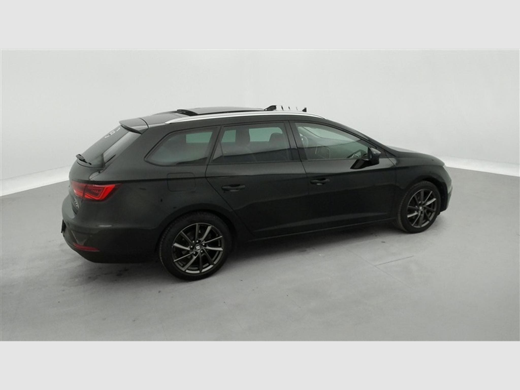 Seat Leon ST 1.5 TSI FR CARPLAY/PDC/PANO OUV./CLIM (2020) - Photo 25