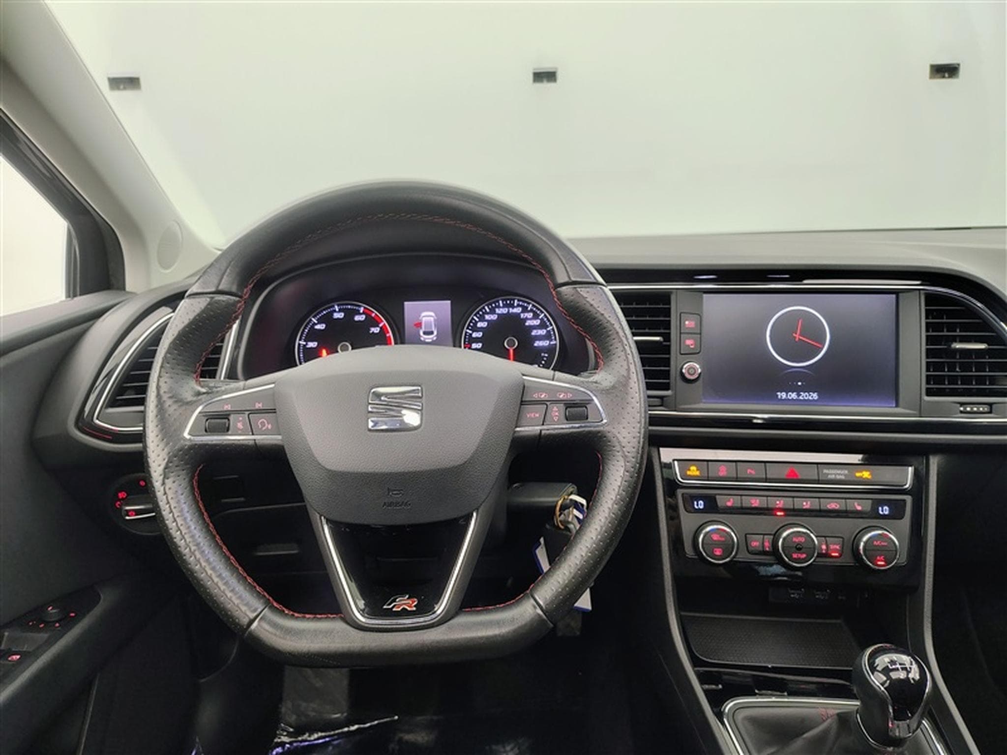 Seat Leon ST 1.5 TSI FR CARPLAY/PDC/PANO OUV./CLIM (2020) - Photo 9