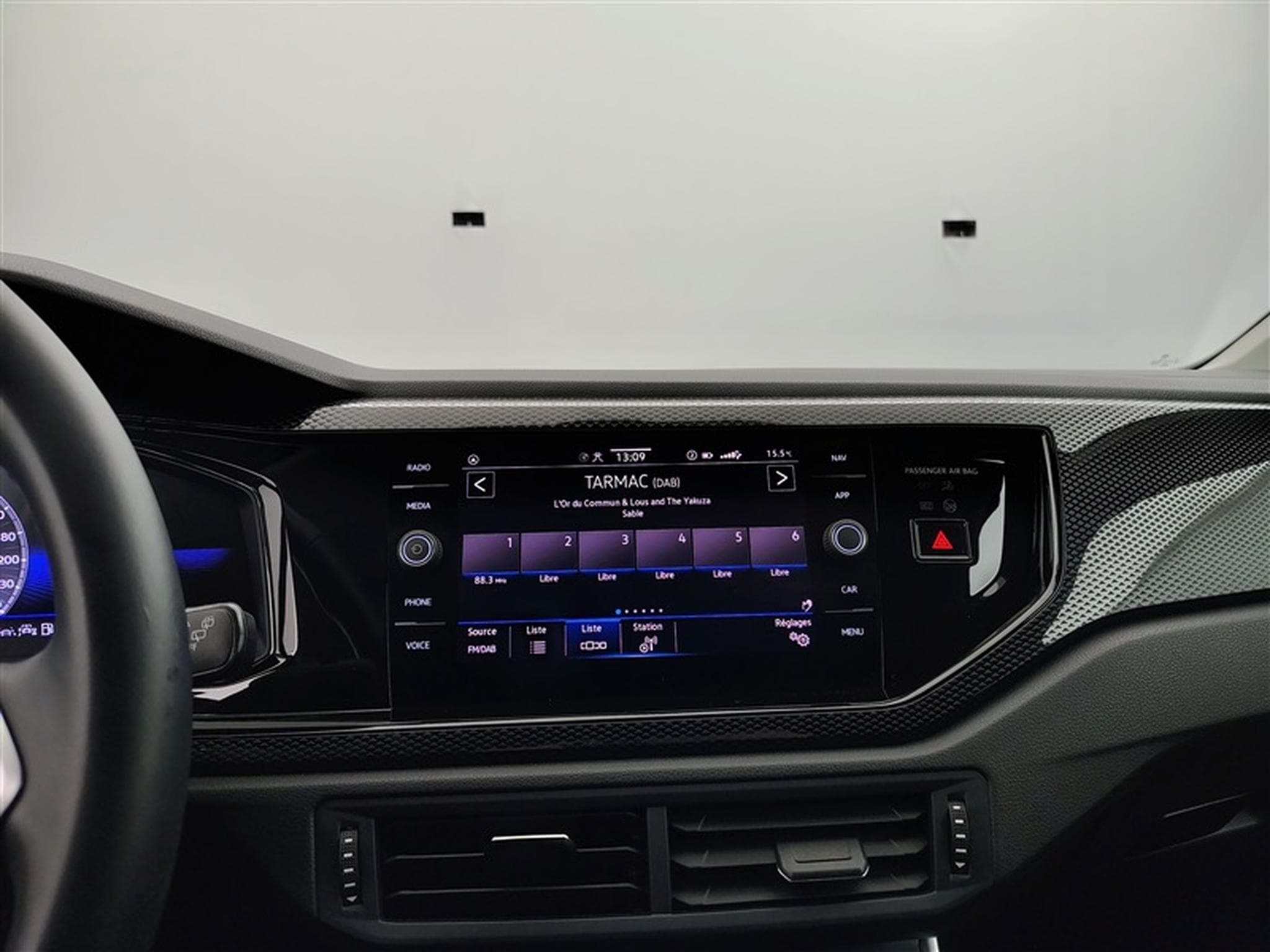 VW Taigo 1.0 TSI 95cv Style CARPLAY / FULL LED / CAMERA / JA 17" (2025) - Photo 11