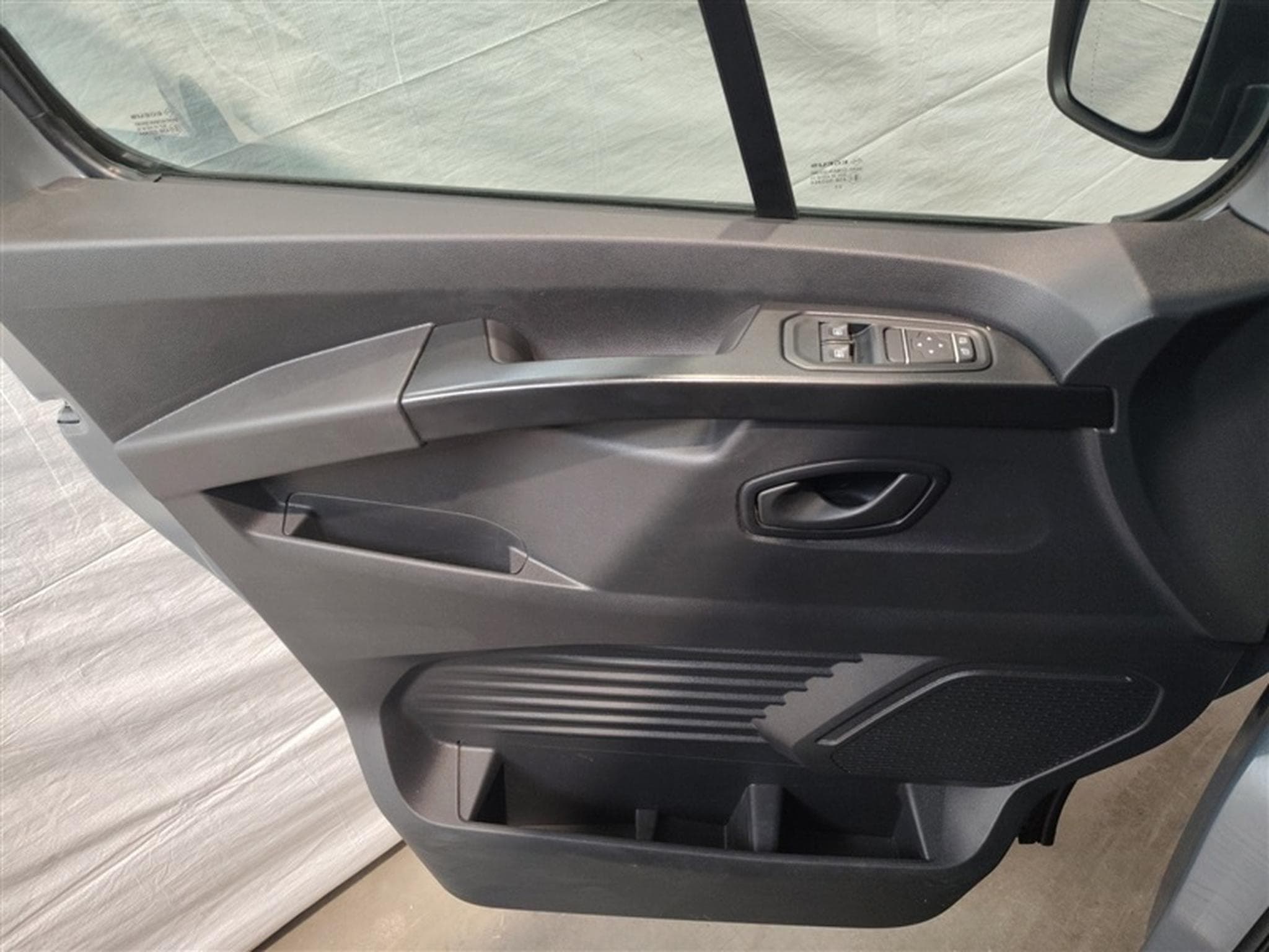 Renault Trafic 2.0 Blue dCi L1 Zen S/S (2024) - Photo 15