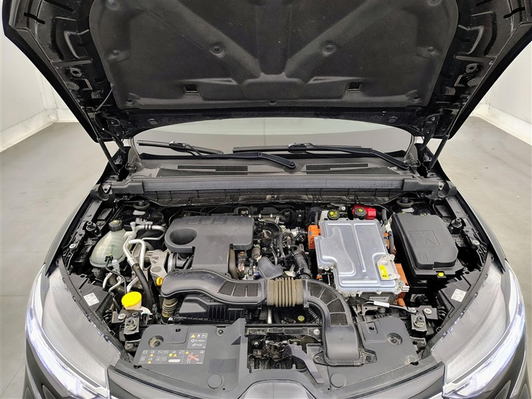 Renault Arkana E-TECH 1.6i E-Tech RS LINE*NAVI/FULL LED/CUIR/CAM/PDC/JA18* (2022) - Photo 19