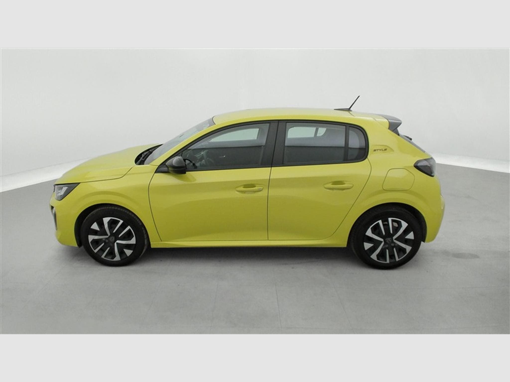 Peugeot 208 1.2 PureTech 101cv Active Pack CARPLAY / FULL LED / PDC AR (2025) - Photo 3