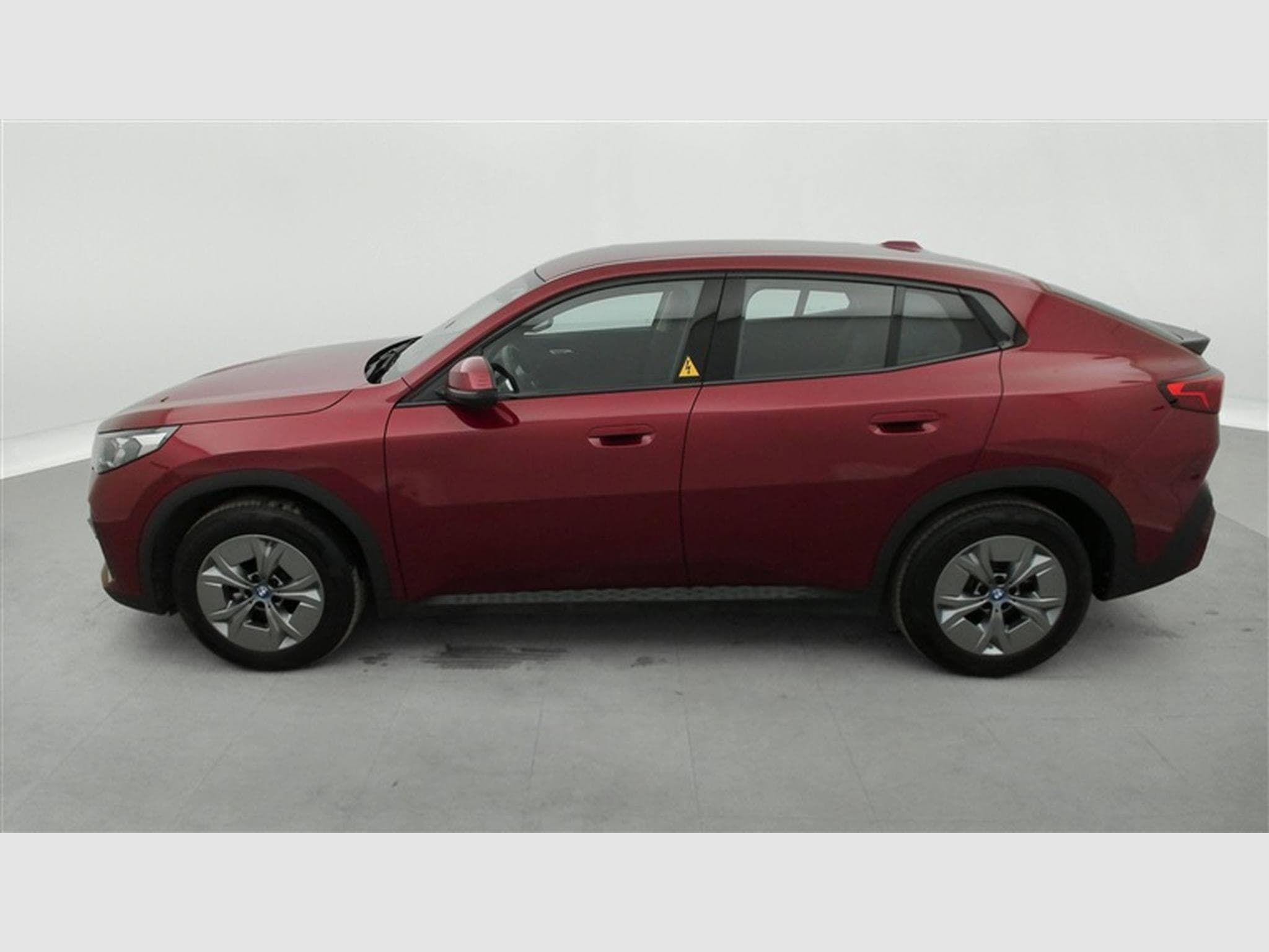 BMW iX2 IX2 Business Line NAVI/FULL LED/JA17/PDC (2025) - Photo 3