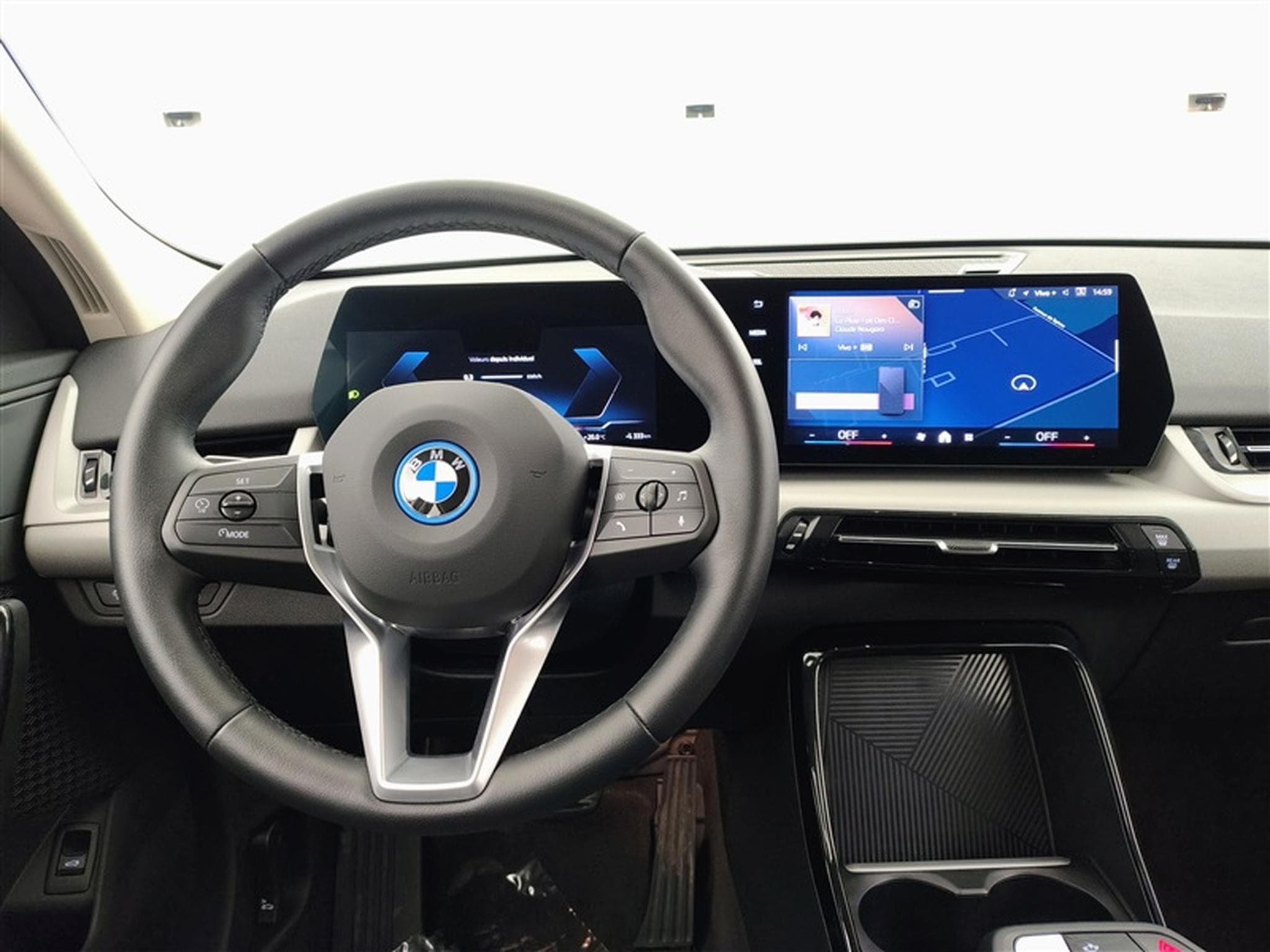 BMW iX2 IX2 Business Line NAVI/FULL LED/JA17/PDC (2025) - Photo 8