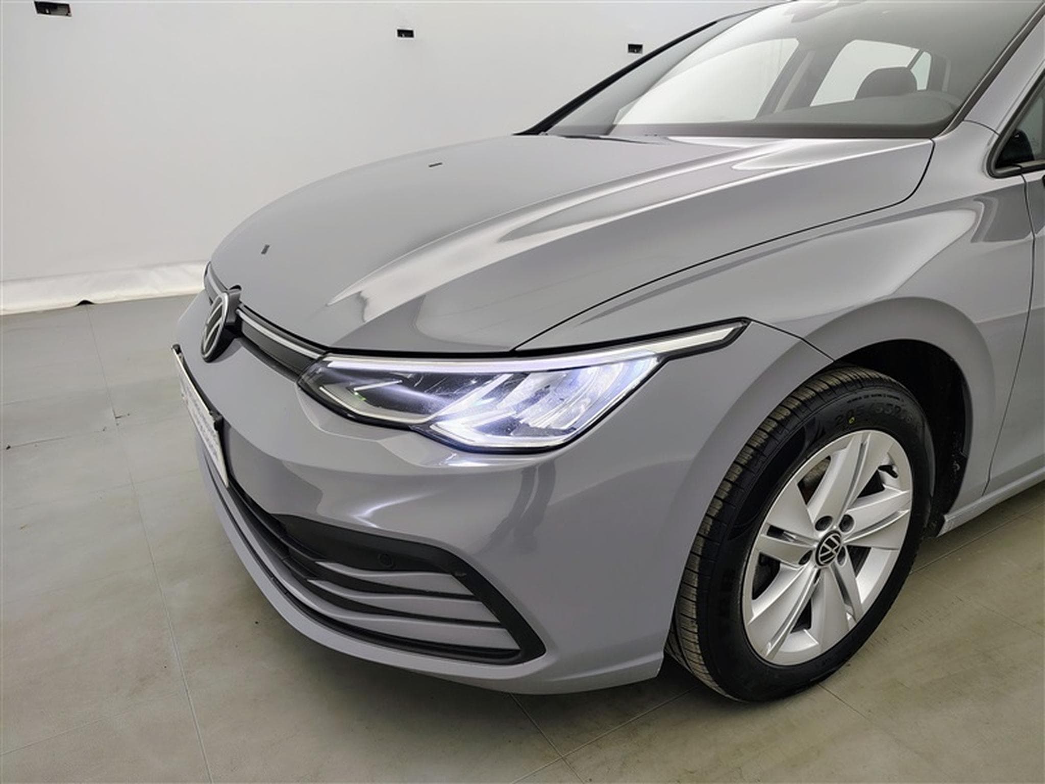VW Golf 1.0 TSI 110 Life CARPLAY / FULL LED / ALU / PDC (2021) - Photo 15