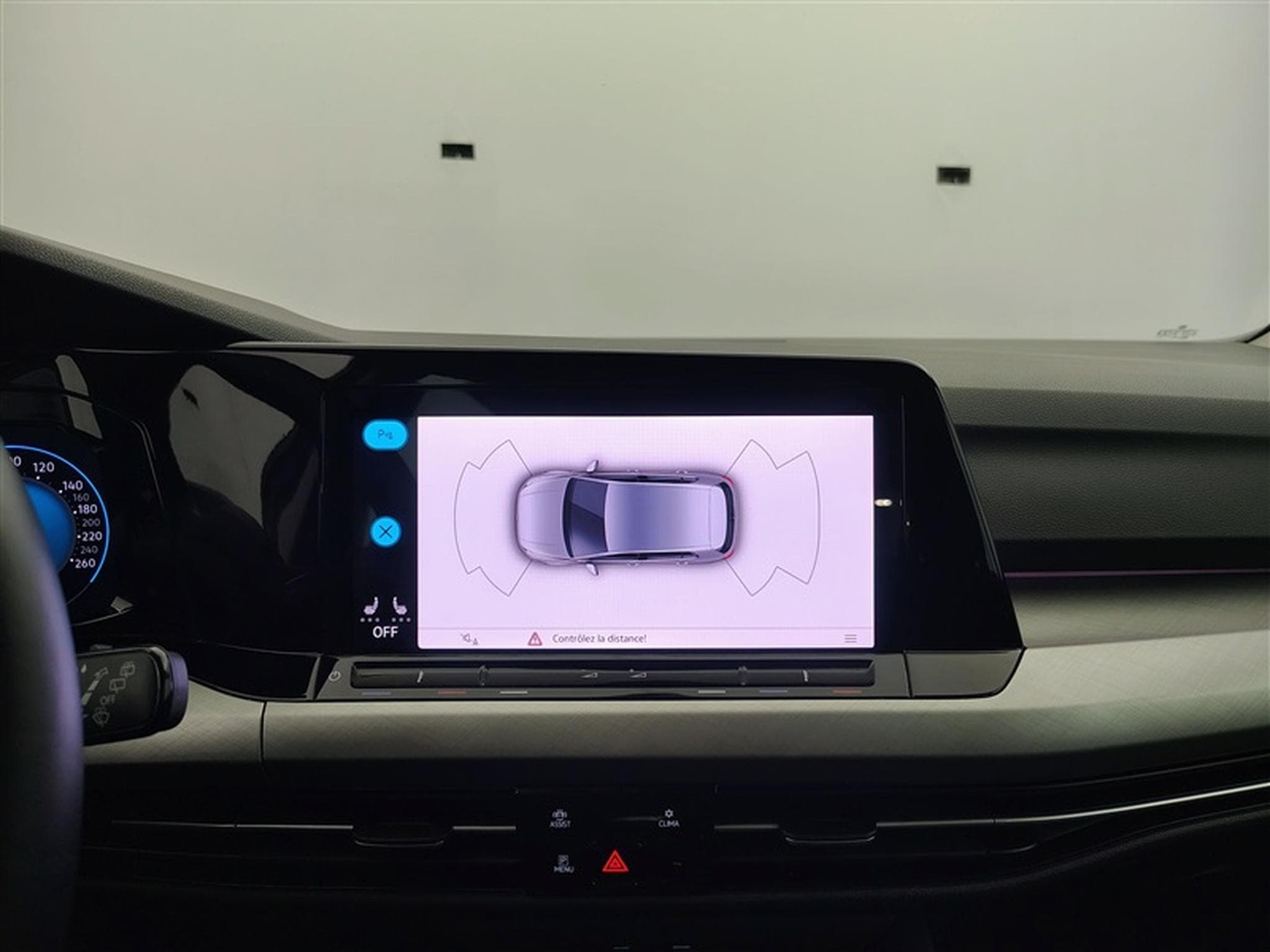 VW Golf 1.0 TSI 110 Life CARPLAY / FULL LED / ALU / PDC (2021) - Photo 18