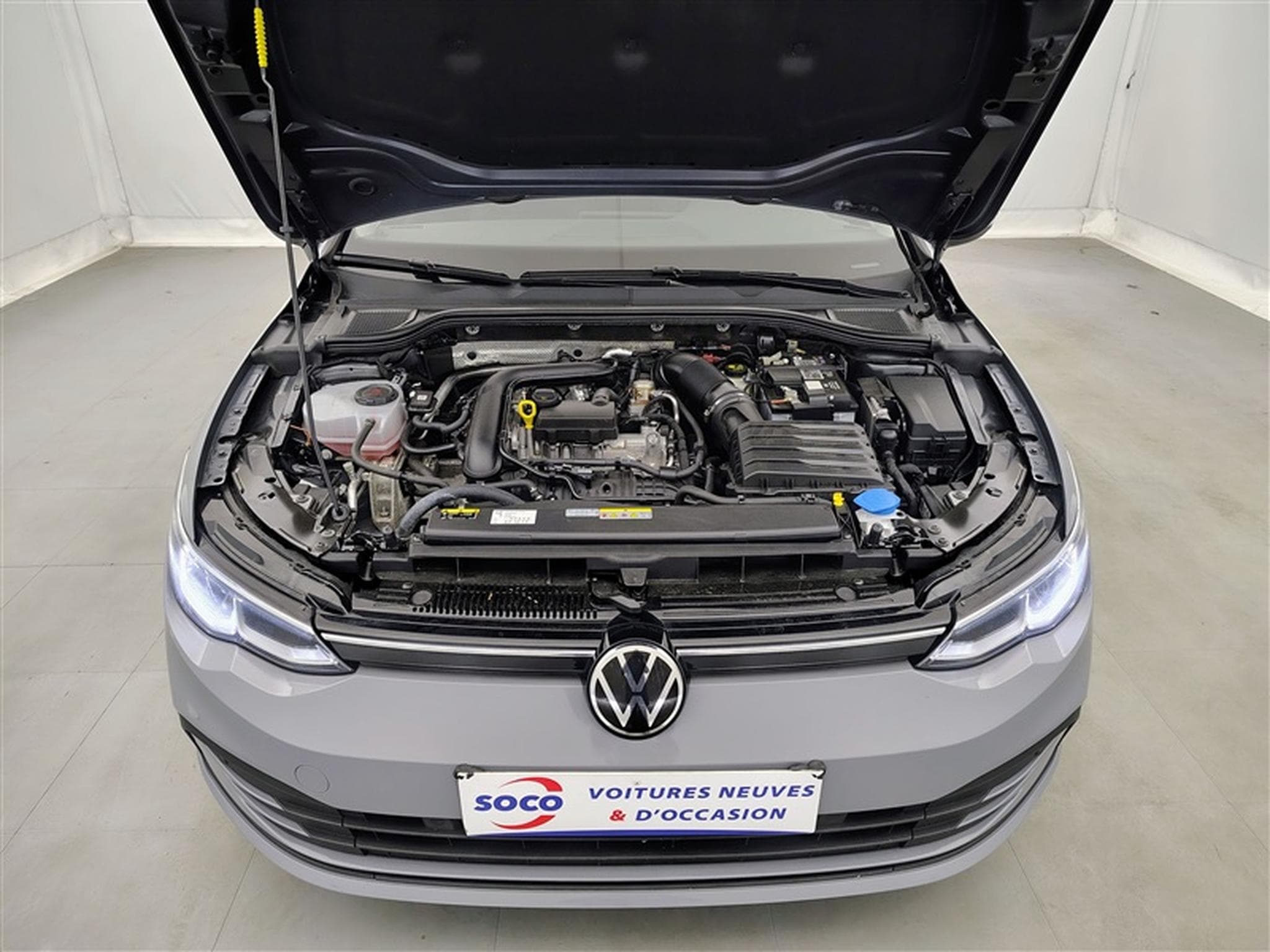 VW Golf 1.0 TSI 110 Life CARPLAY / FULL LED / ALU / PDC (2021) - Photo 19