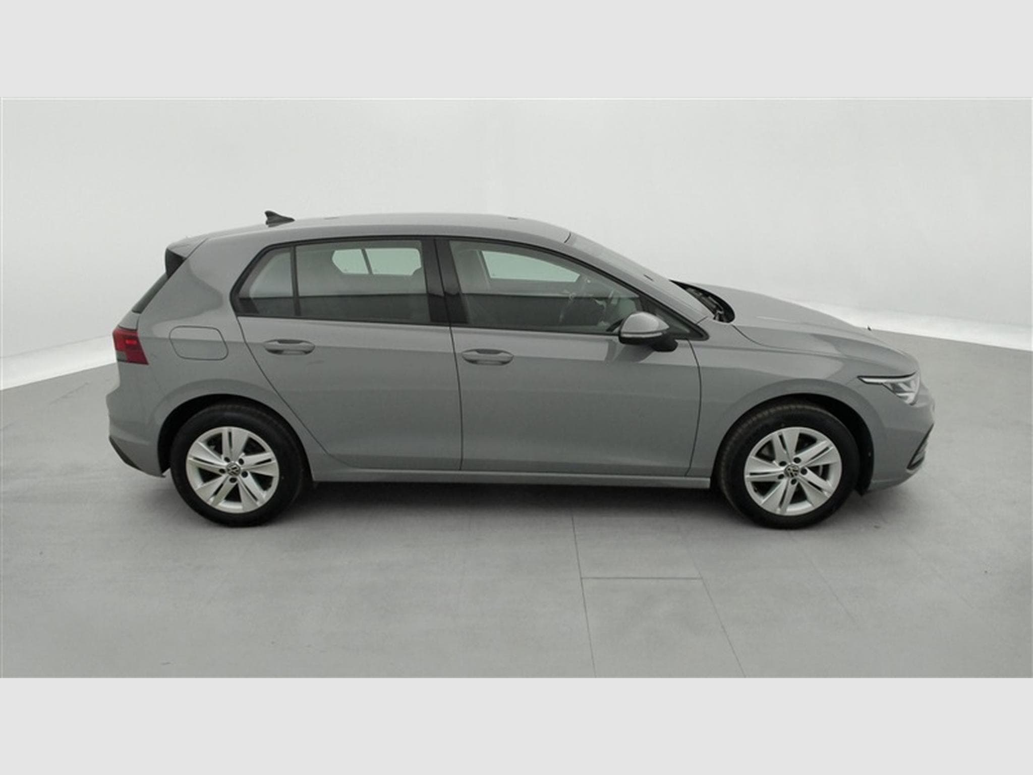 VW Golf 1.0 TSI 110 Life CARPLAY / FULL LED / ALU / PDC (2021) - Photo 24