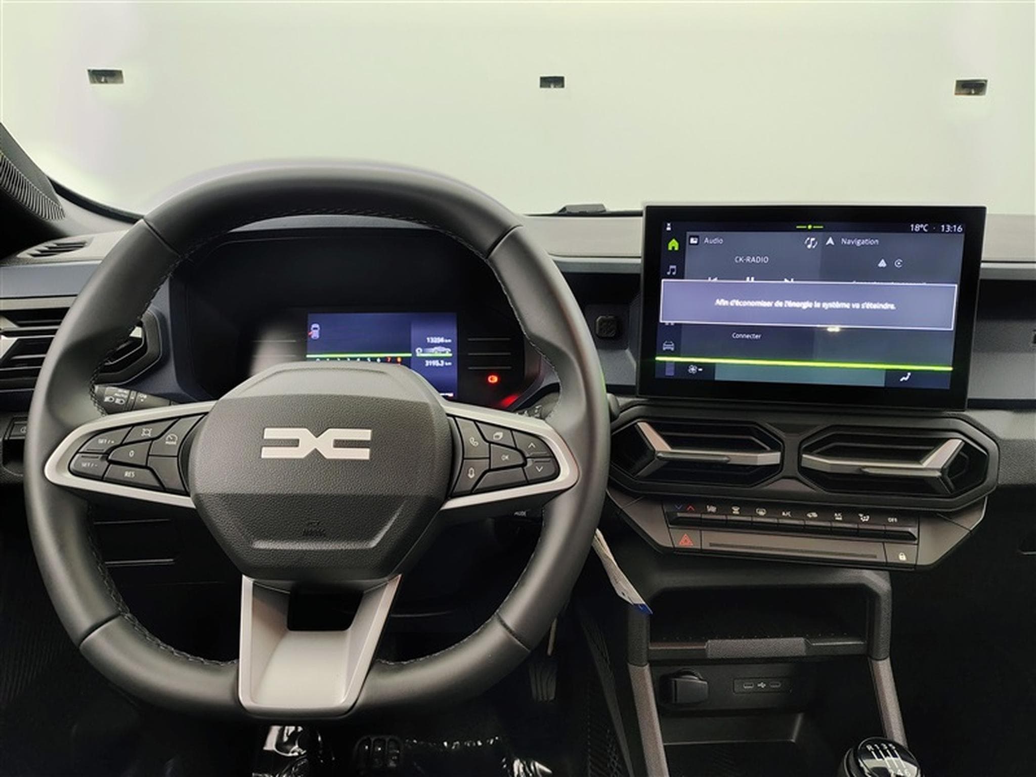 Dacia Duster 1.0 Eco-G100 Expression Navi / CarPlay / caméra (2025) - Photo 9