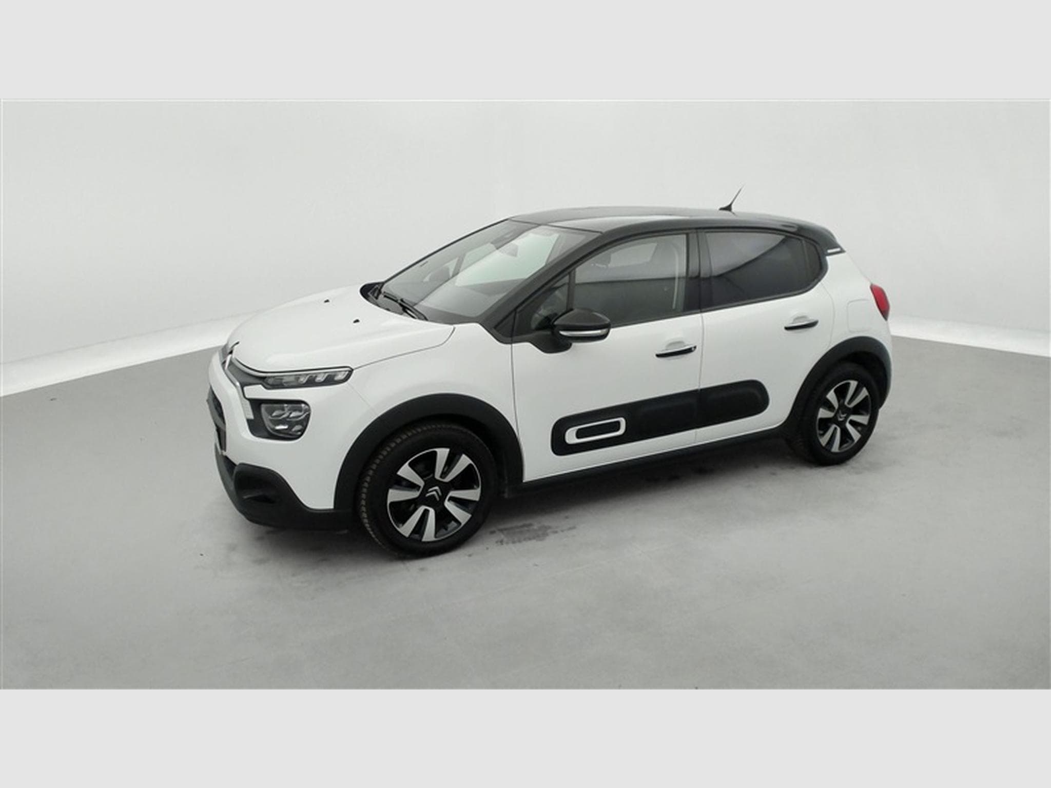 Citroen C3 1.2i PureTech Shine CARPLAY / FULL LED / JA 16" (2023) - Photo 20